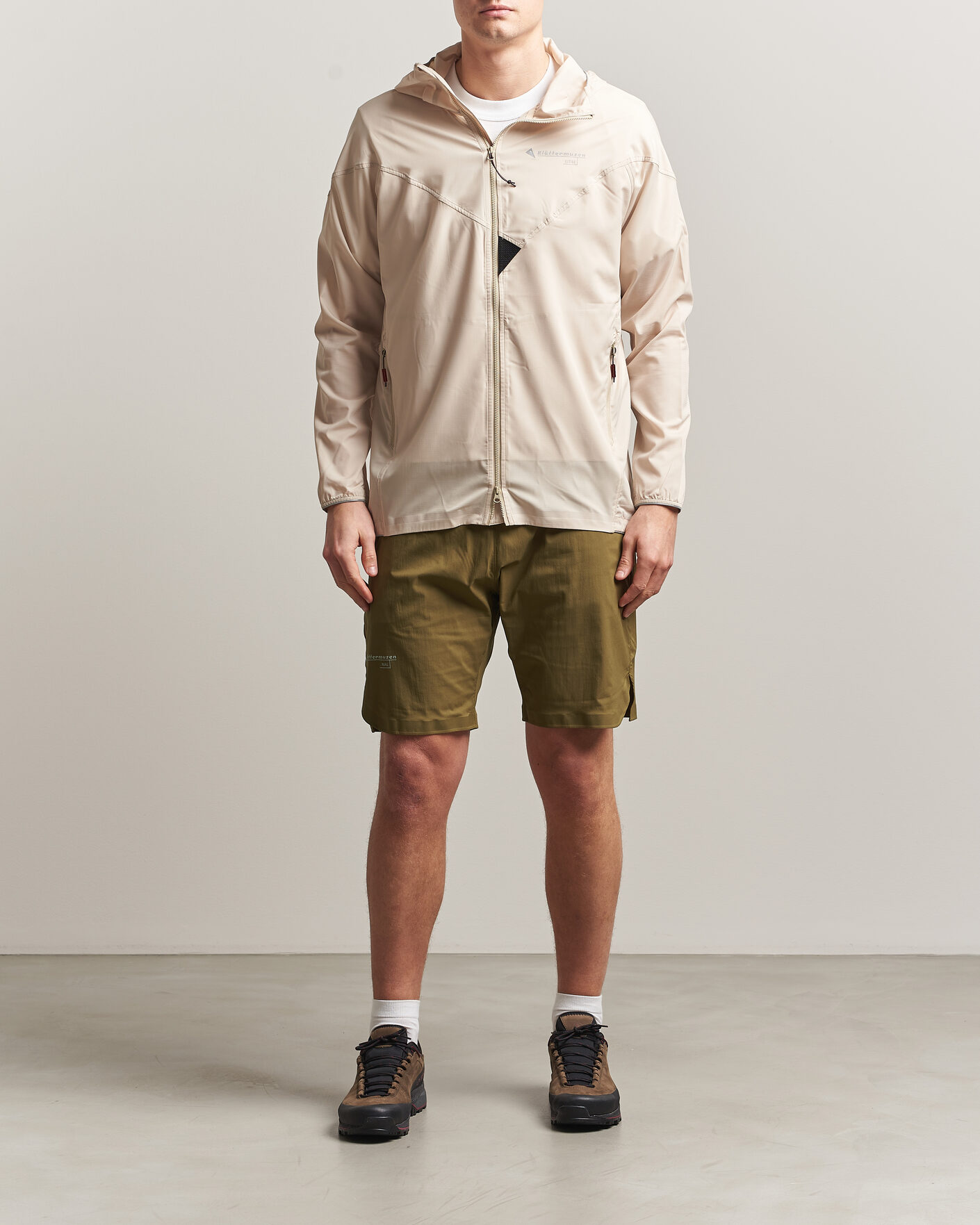 Men | Shorts | Klättermusen | Nal Windbreaker Shorts Olive