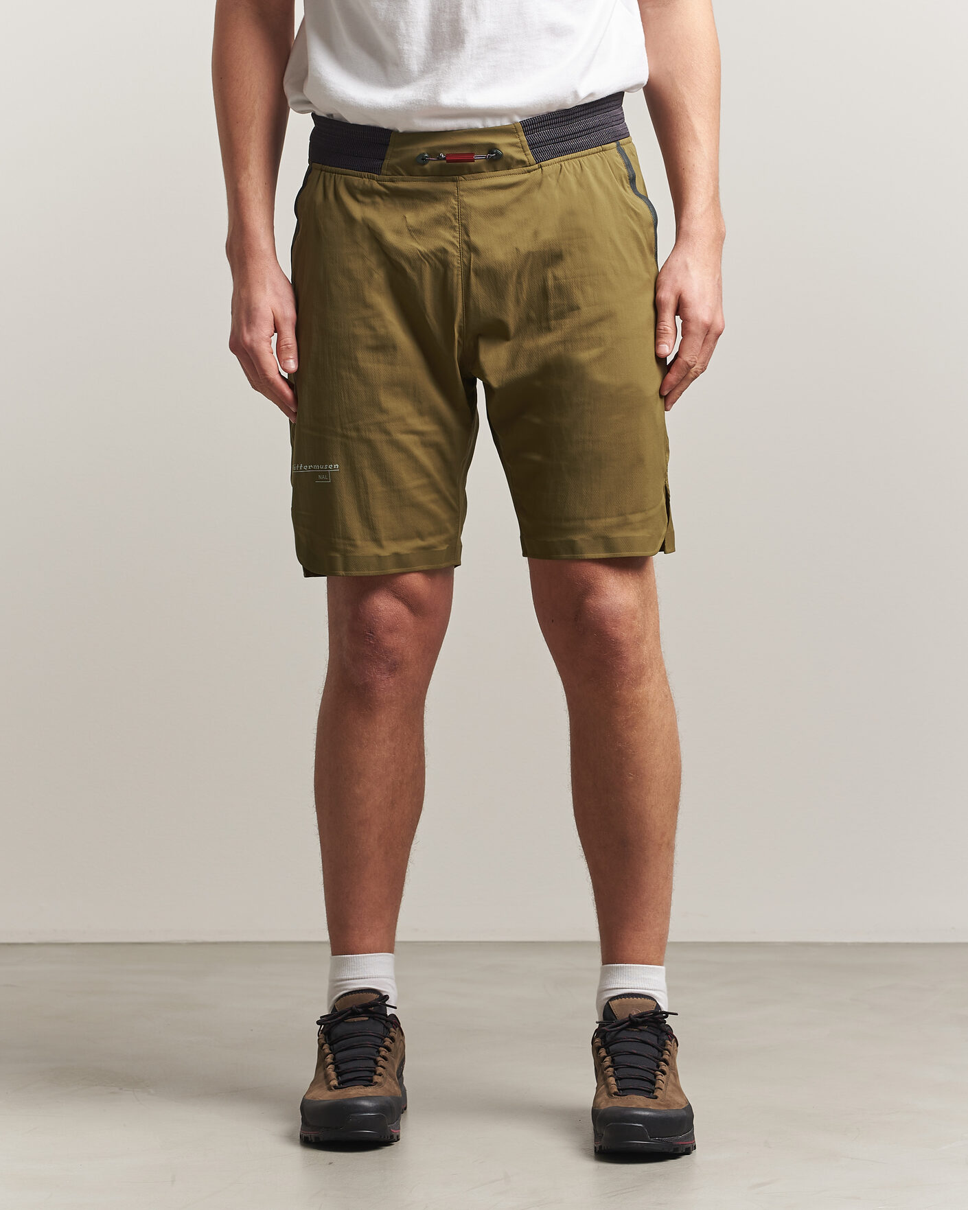 パンツ NELLY WINDBREAKER SHORTS Klättermusen Nal Windbreaker Shorts Olive at CareOfCarl.com