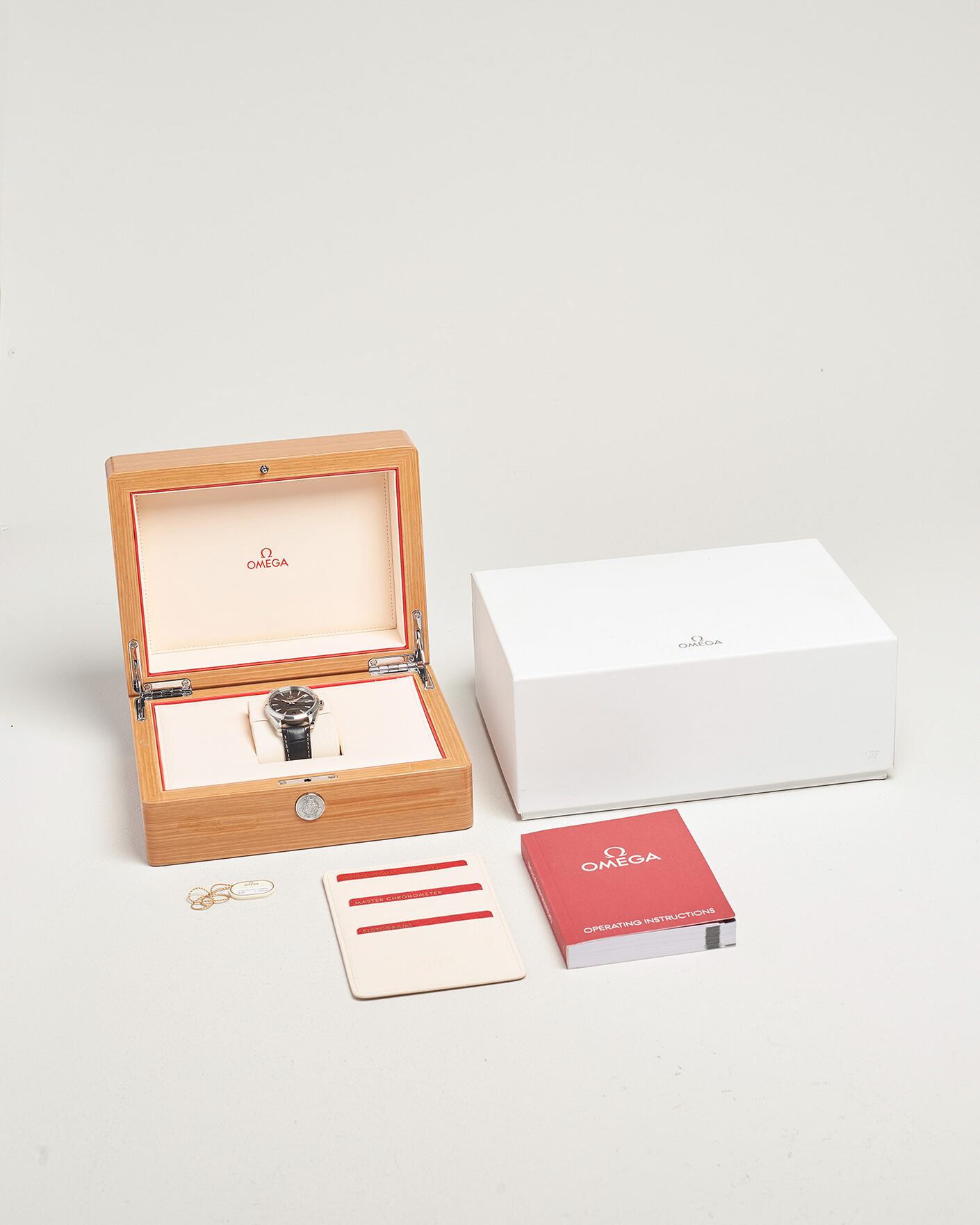 Men | Pre-Owned & Vintage Watches | Omega Pre-Owned | Aqua Terra 38 