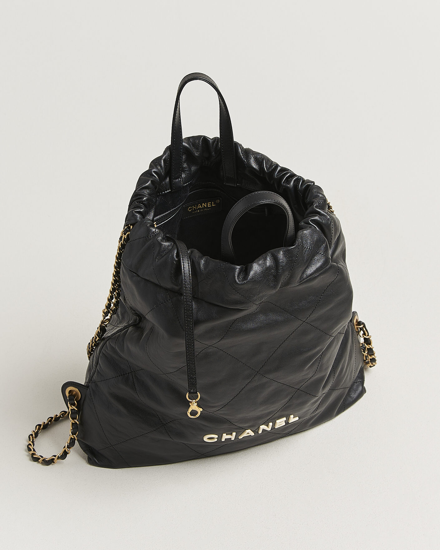 Men | Pre-Owned & Vintage Bags | Chanel Pre-Owned | Chanel 22 Backpack Black