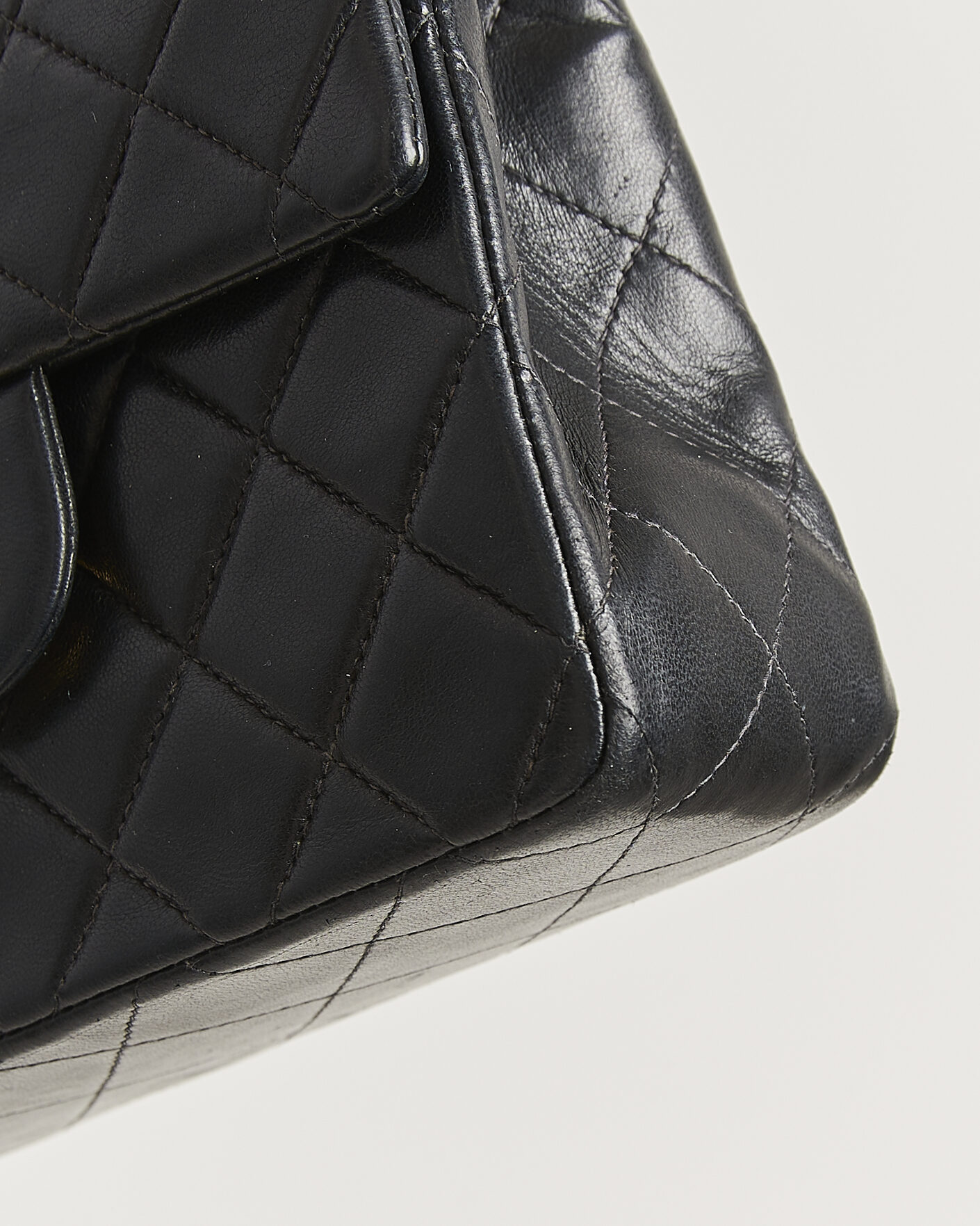 Men | Pre-Owned & Vintage Bags | Chanel Pre-Owned | Classic Mini Single Flap Square Bag Black