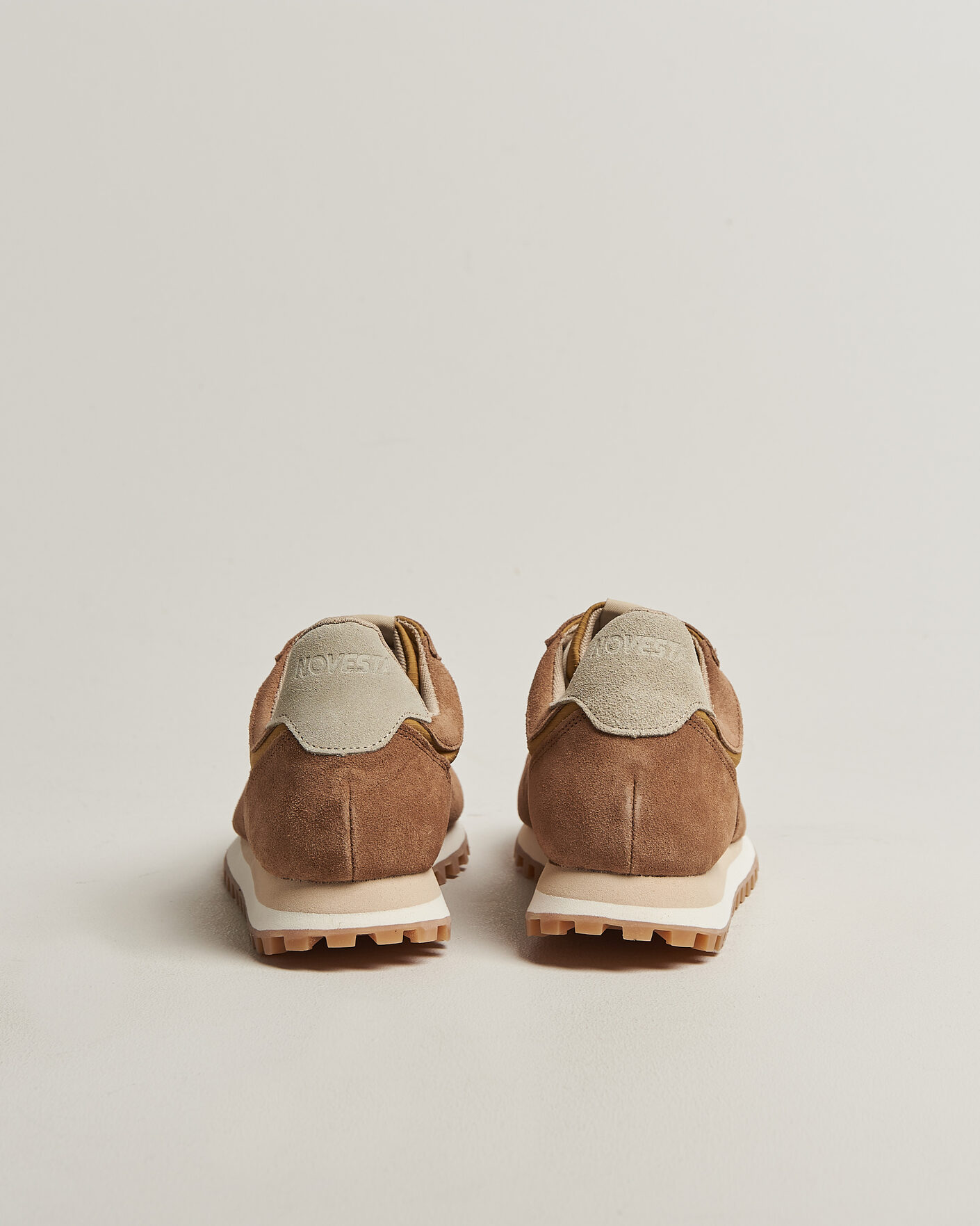 Men | Sneakers | Novesta | Marathon Trail Running Sneaker Cognac/Beige