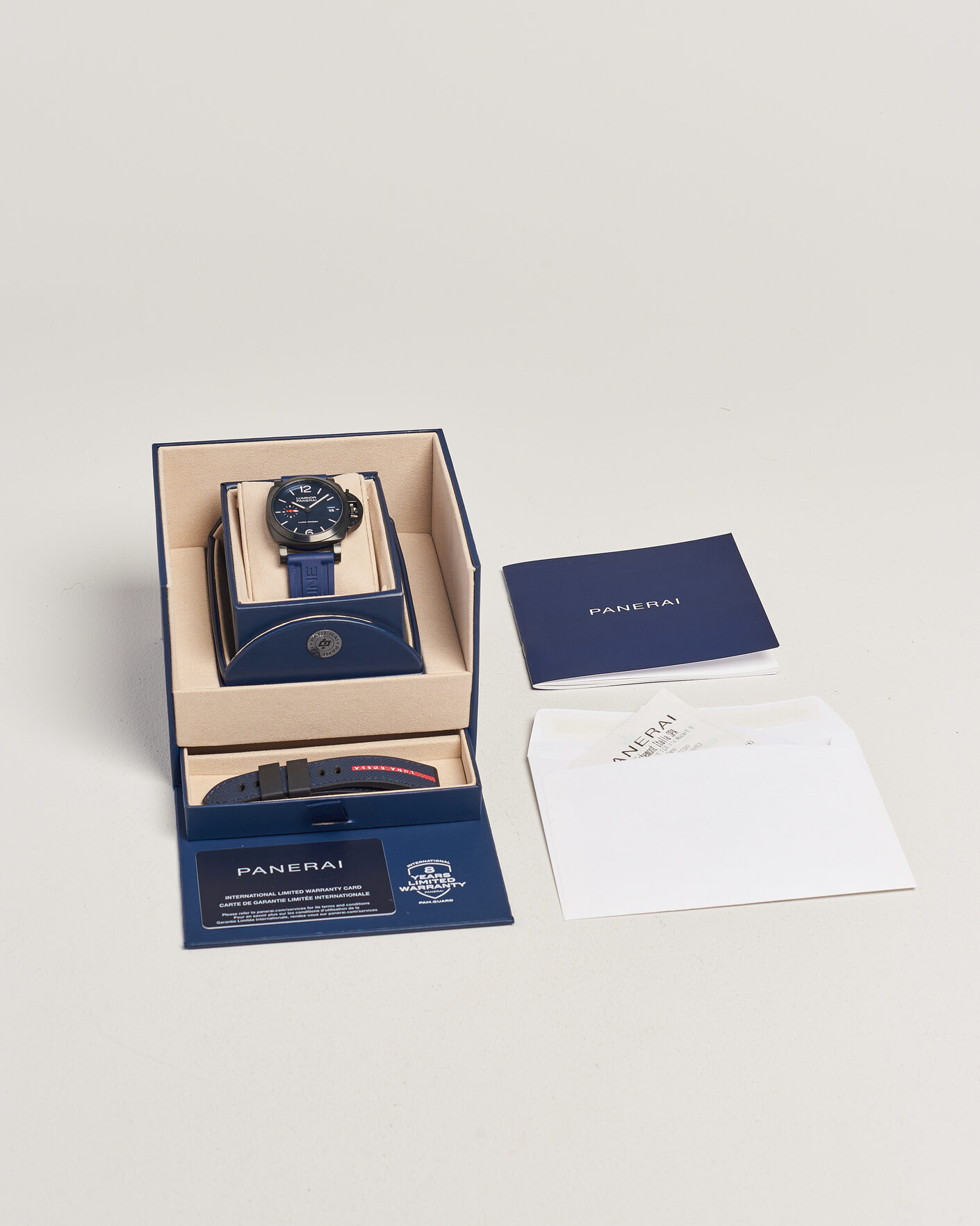 Men | Pre-Owned & Vintage Watches | Panerai Pre-Owned | Luna Rossa 40 