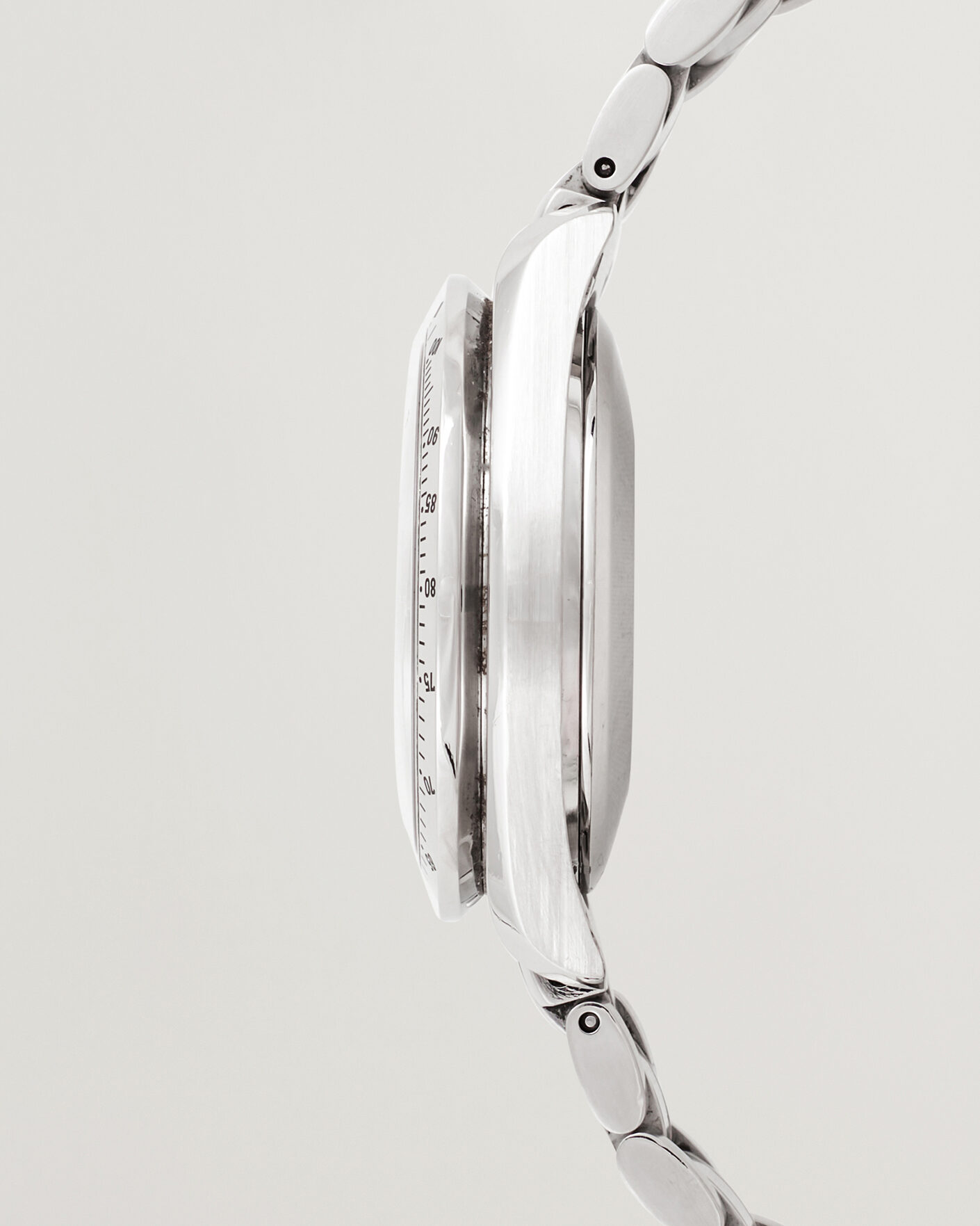 Men | Pre-Owned & Vintage Watches | Omega Pre-Owned | Speedmaster Date 