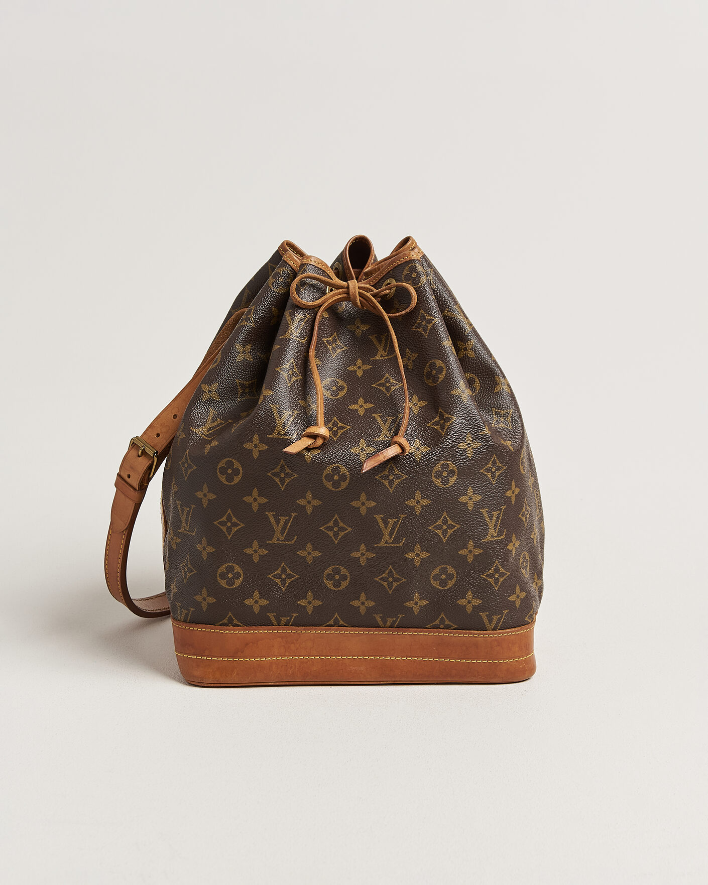 Men | Pre-Owned & Vintage Bags | Louis Vuitton Pre-Owned | Noé Monogram
