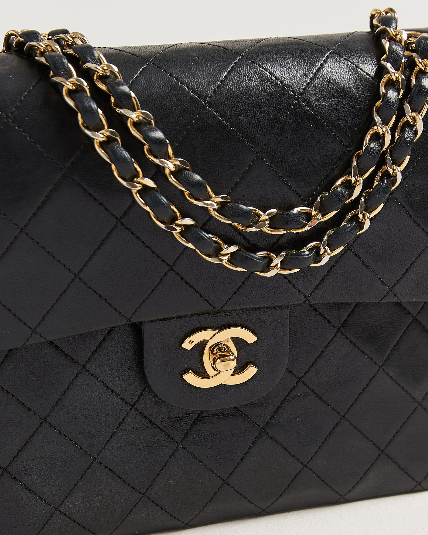 Men | Pre-Owned & Vintage Bags | Chanel Pre-Owned | Classic Medium Square Double Flap Bag Lambskin Black