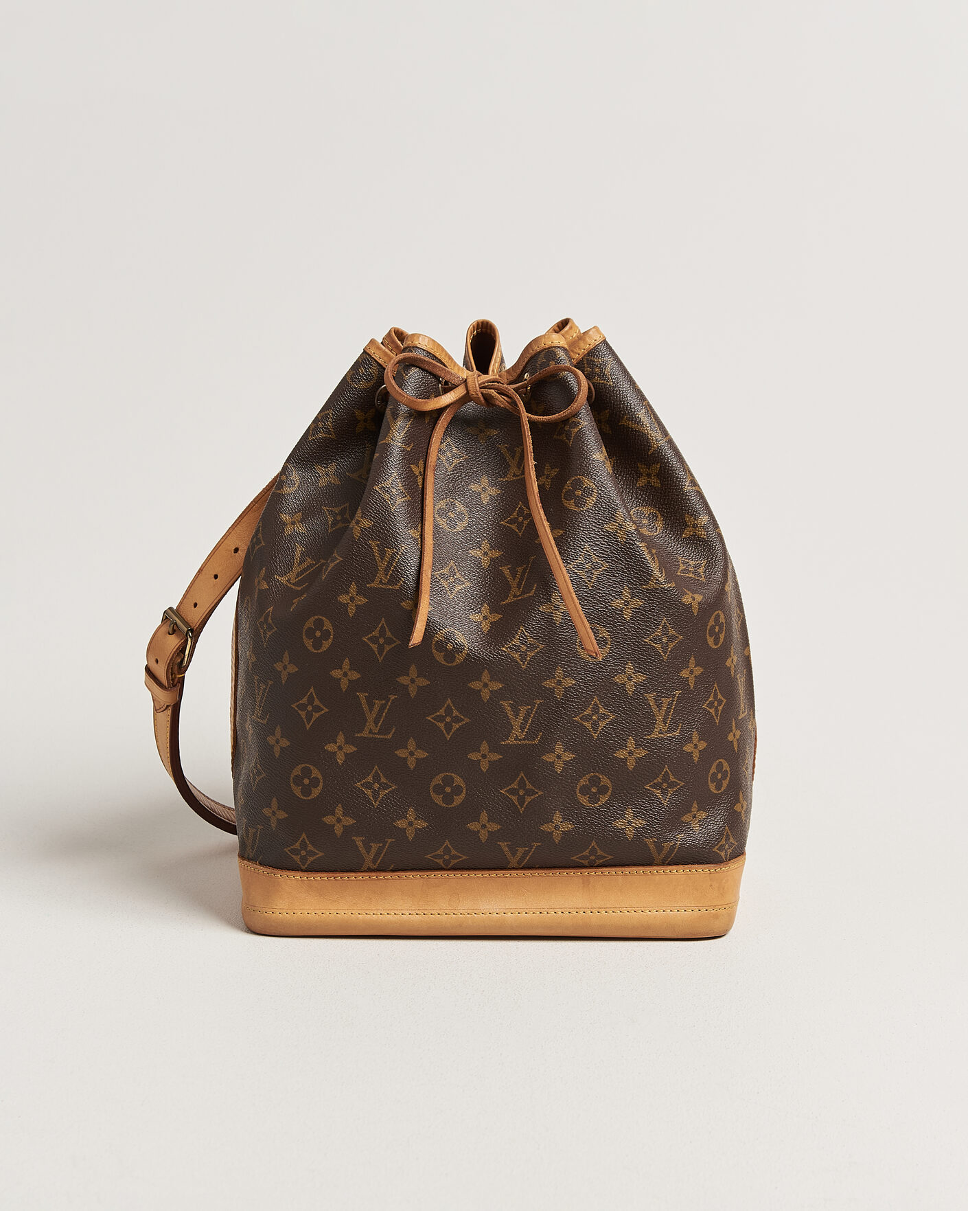 Men | Pre-Owned & Vintage Bags | Louis Vuitton Pre-Owned | Noé Monogram