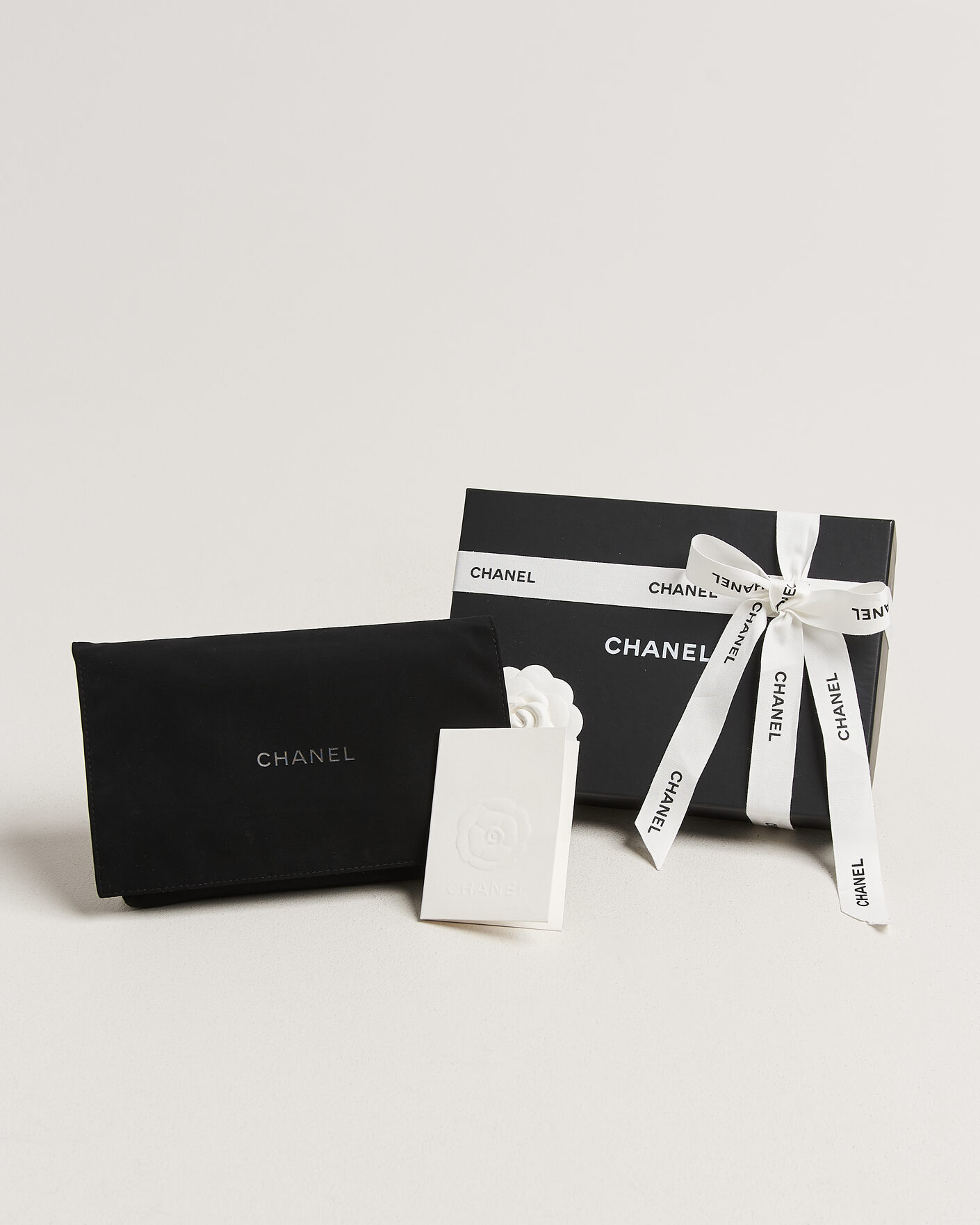 Men | Pre-Owned & Vintage Bags | Chanel Pre-Owned | Wallet On Chain Caviar Leather Black