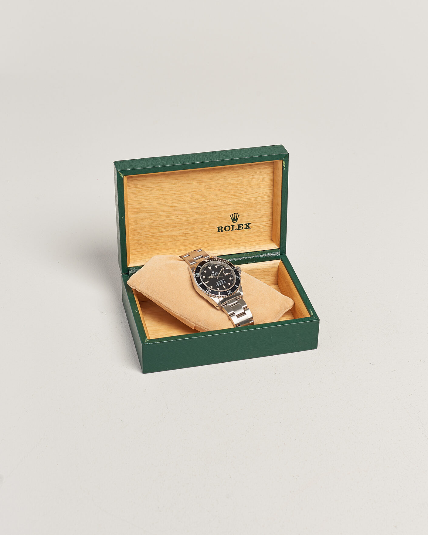 Men | Pre-Owned & Vintage Watches | Rolex Pre-Owned | Submariner Date 