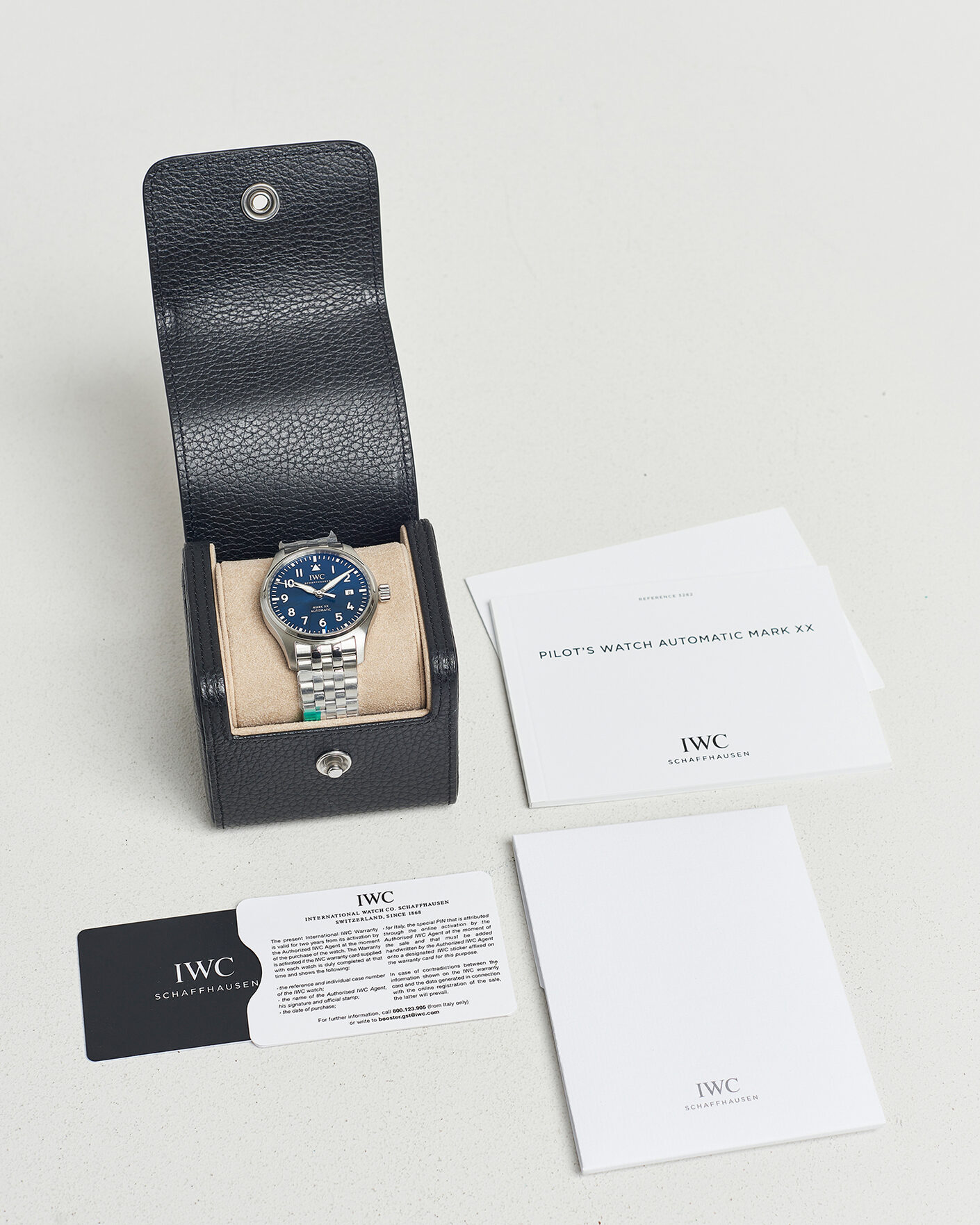 Men | Pre-Owned & Vintage Watches | IWC Pre-Owned | Pilot's Watch Mark XX  