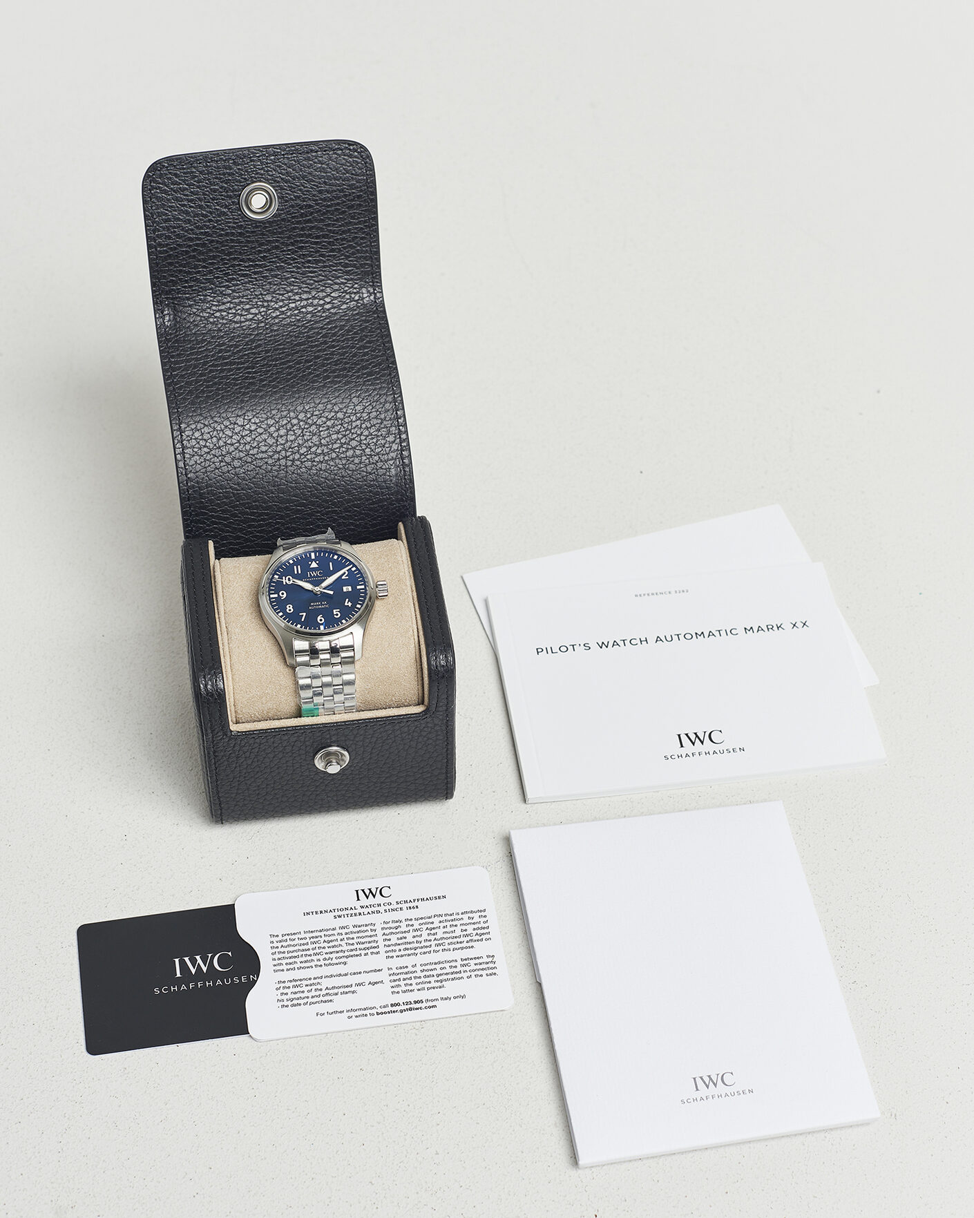 Men | IWC Pre-Owned Pilot's Watch Mark XX | IWC Pre-Owned | Pilot's Watch Mark XX