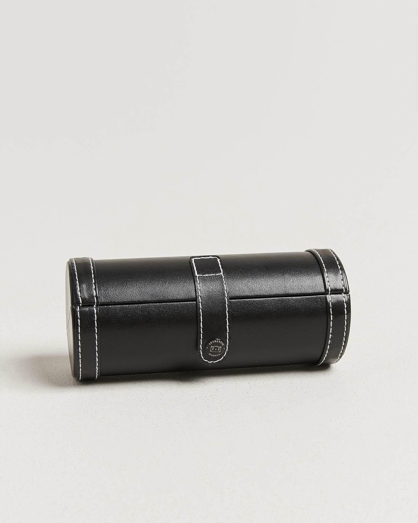 Men | Home | Authentic Models | Grooming Kit