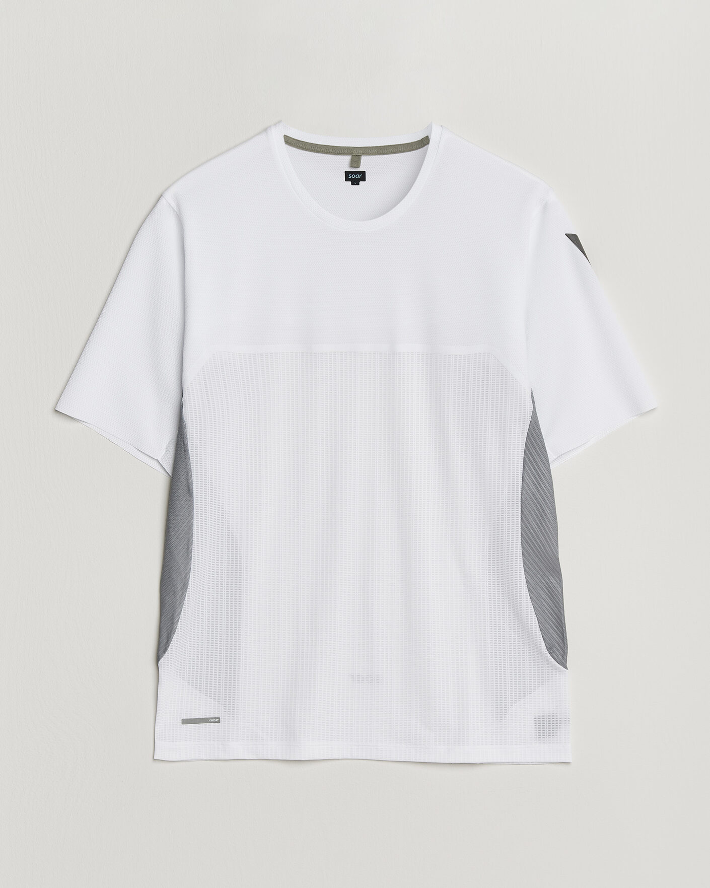 Men | T-Shirts | SOAR Running | Hot Weather Tee White/Silver