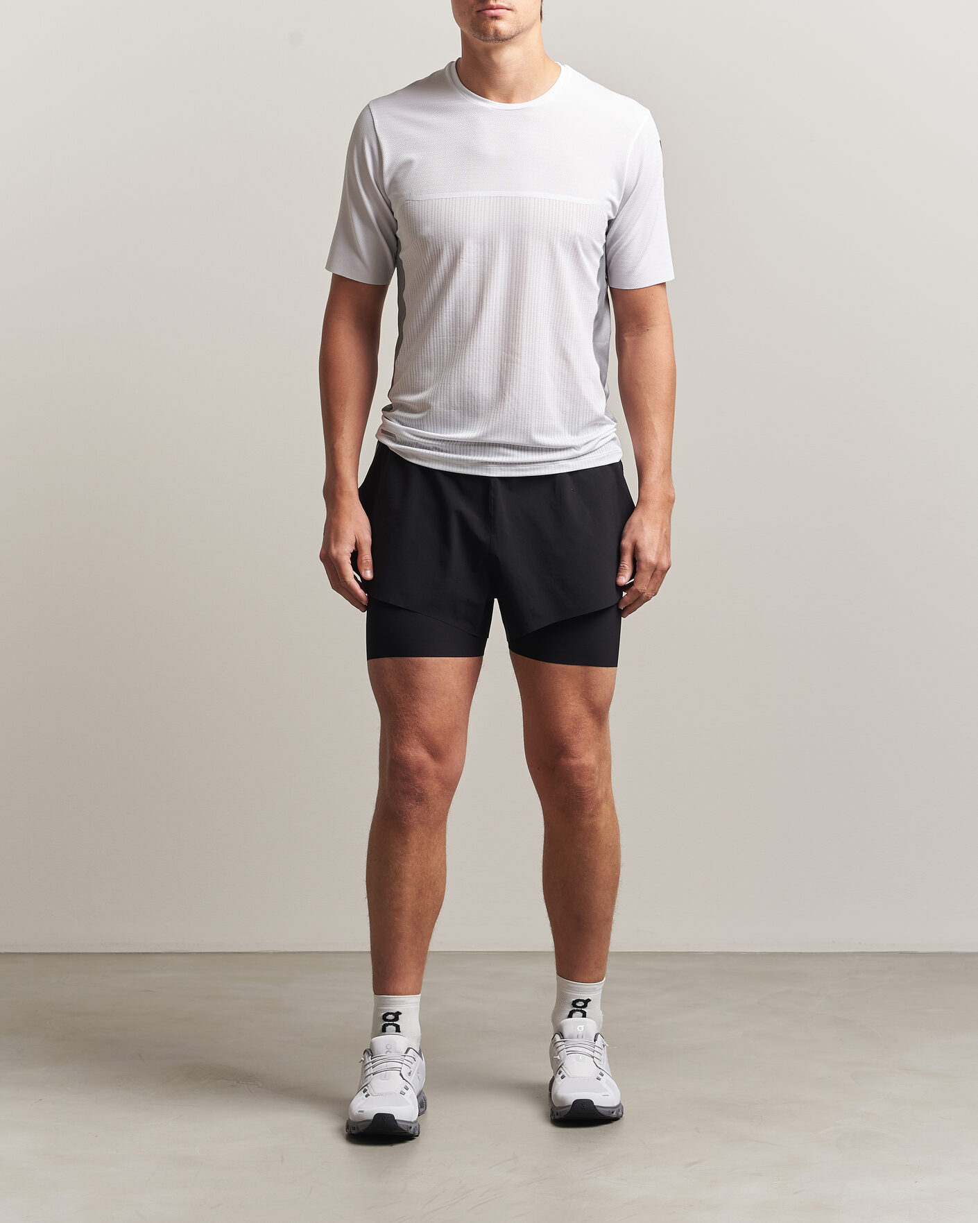 Men | T-Shirts | SOAR Running | Hot Weather Tee White/Silver