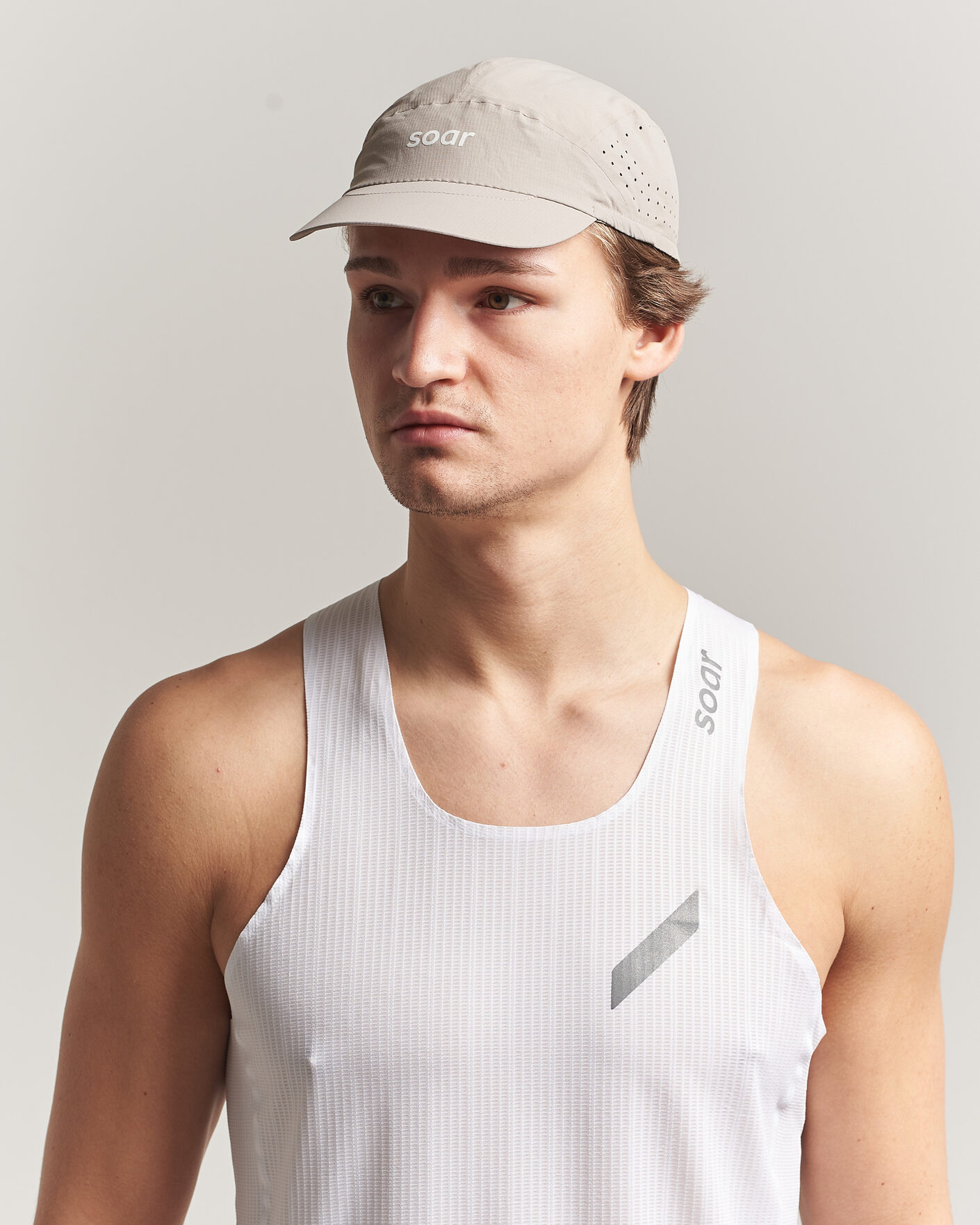 Men | Hats & Caps | SOAR Running | Run Cap Warm Grey