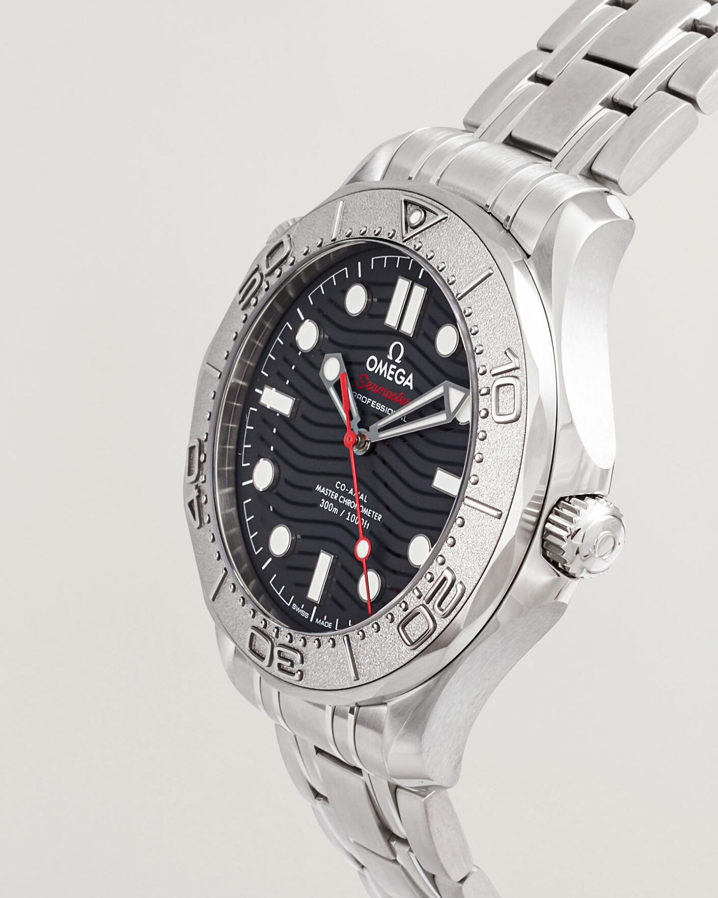Men | Pre-Owned & Vintage Watches | Omega Pre-Owned | Seamaster Diver 300 M Nekton Edition 