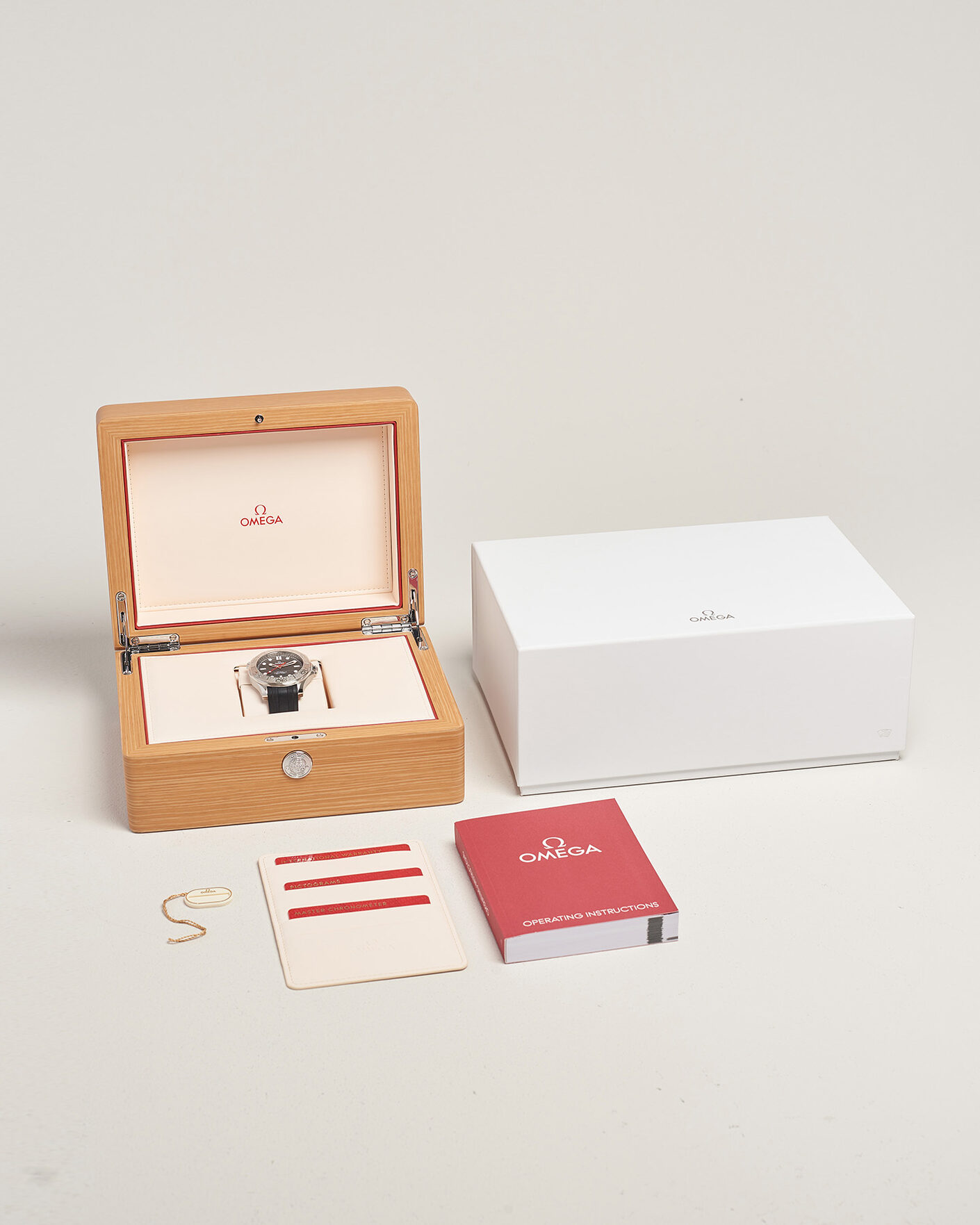 Men | Pre-Owned & Vintage Watches | Omega Pre-Owned | Seamaster Diver 300 M Nekton Edition 