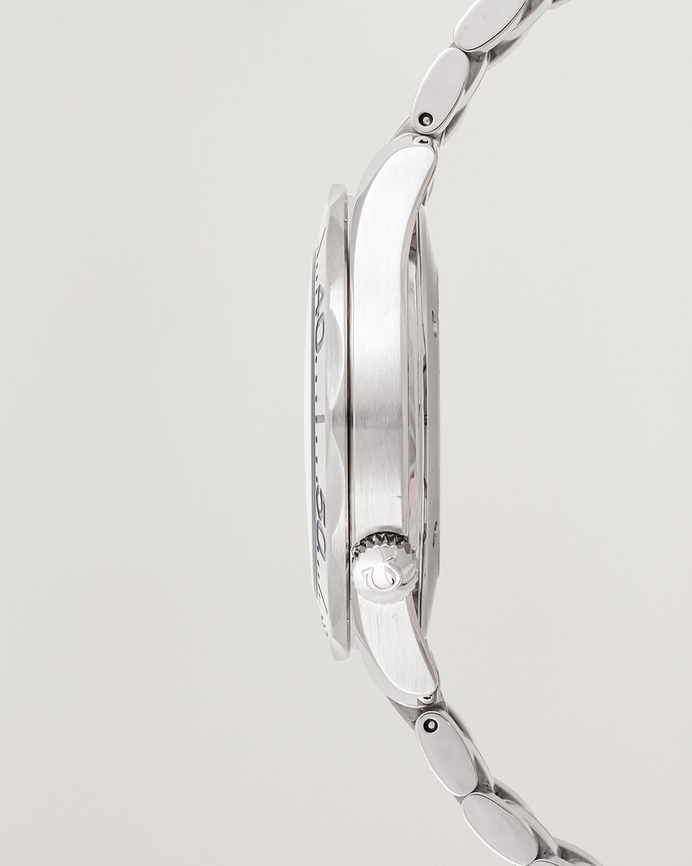 Men | Pre-Owned & Vintage Watches | Omega Pre-Owned | Seamaster 300M SMP Electric Blue 