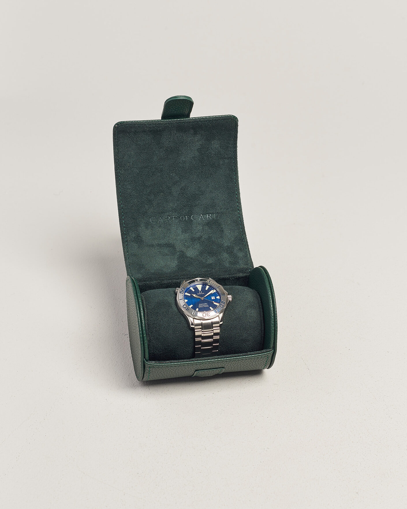 Men | Pre-Owned & Vintage Watches | Omega Pre-Owned | Seamaster 300M SMP Electric Blue 