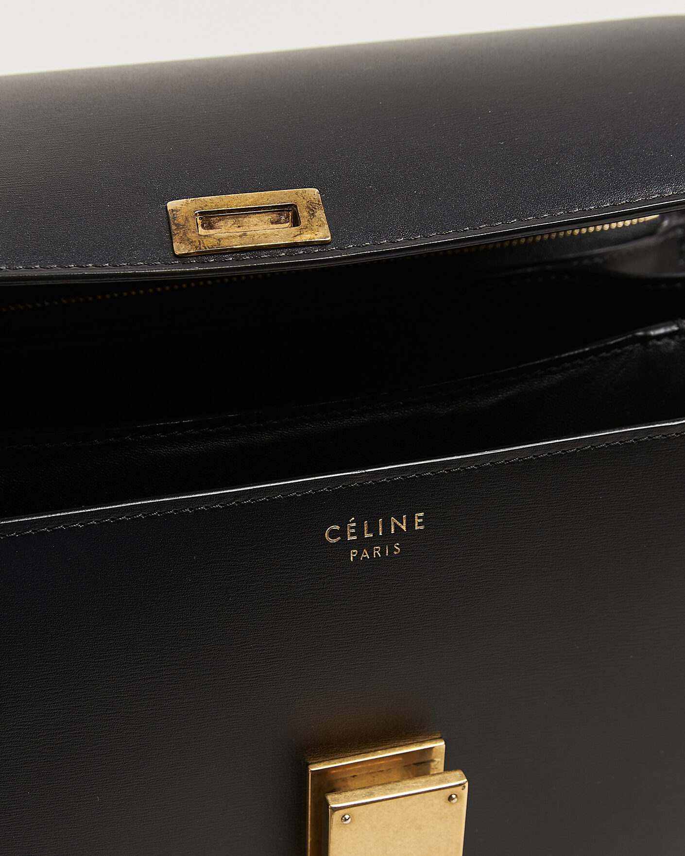 Men | Pre-Owned & Vintage Bags | Celine Pre-Owned | Box Bag Medium Black