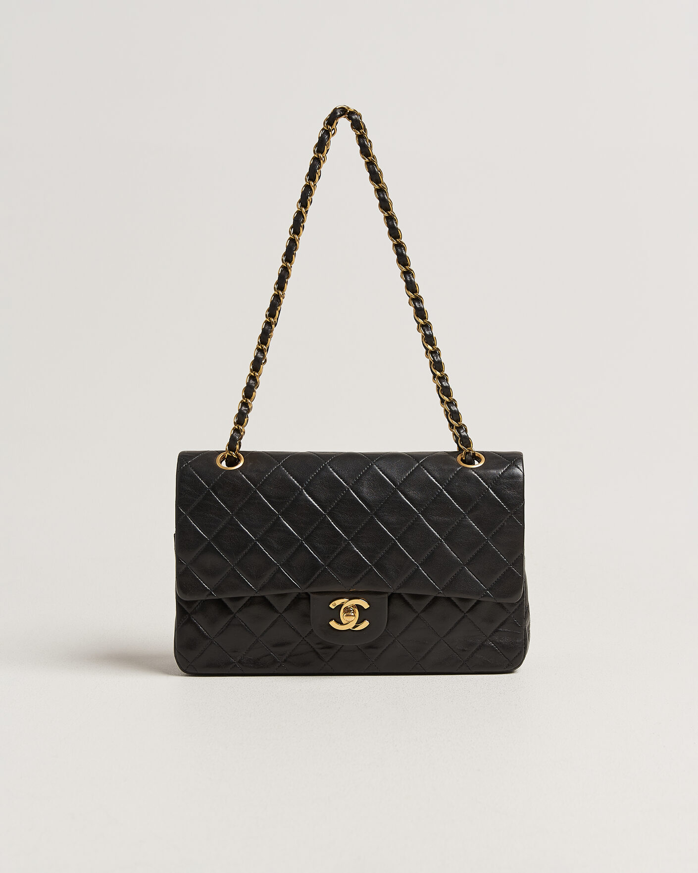 Men | Pre-Owned & Vintage Bags | Chanel Pre-Owned | Classic Medium Double Flap Bag Lambskin Black