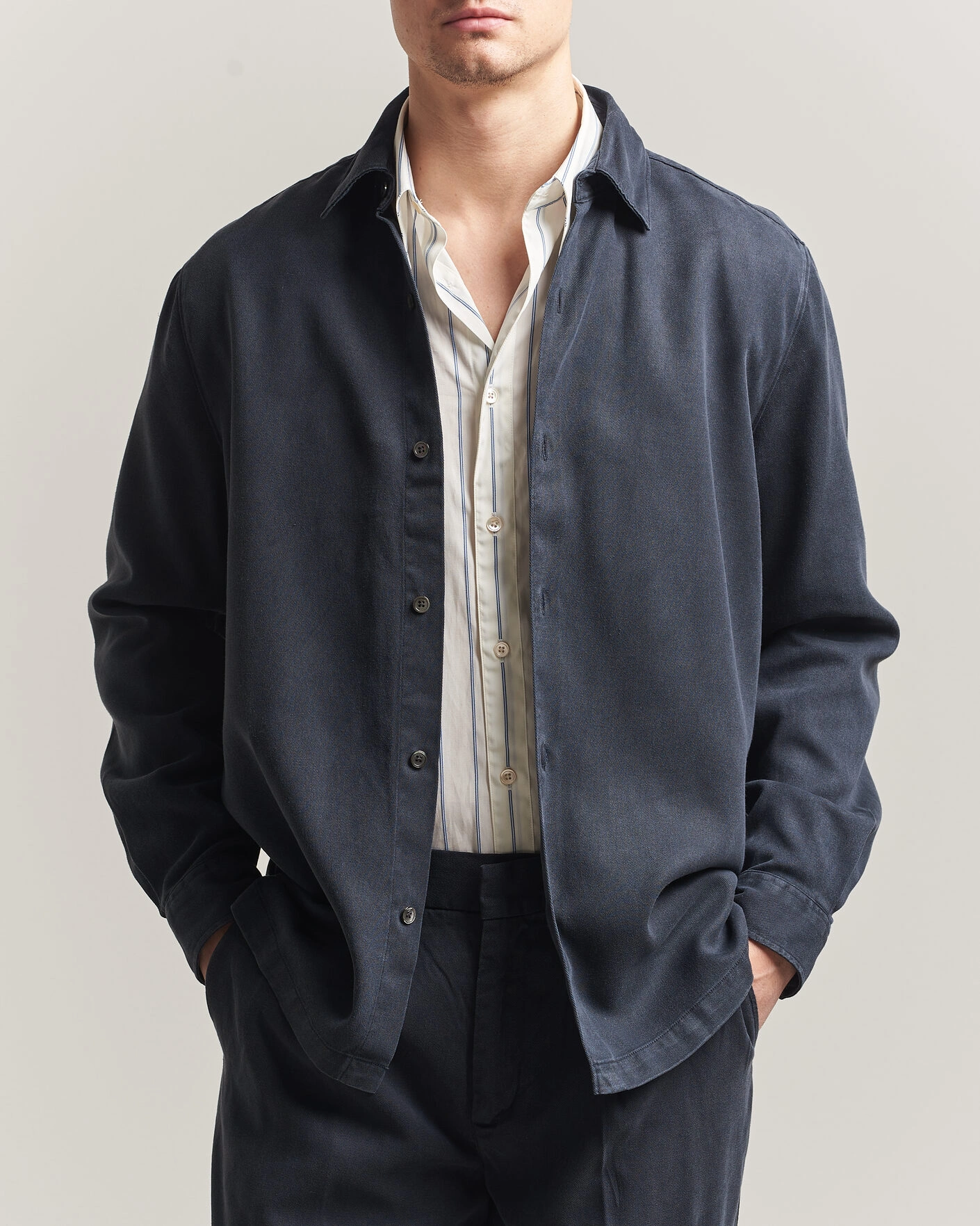 Men | Shirts | A Day's March | Clean Cut Lyocell Shirt Navy