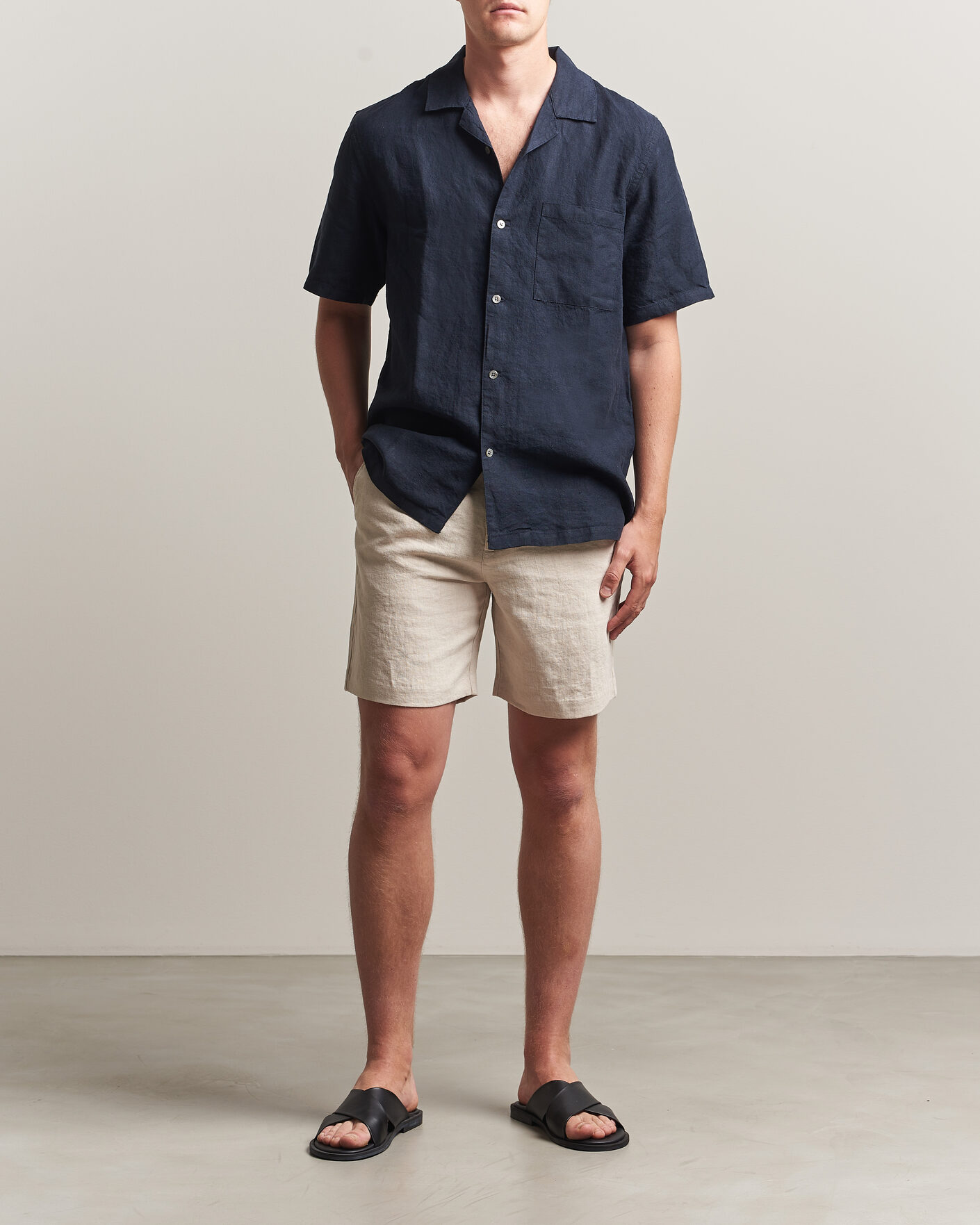 Men |  | A Day's March | Yamu Linen Short Sleeve Shirt Navy