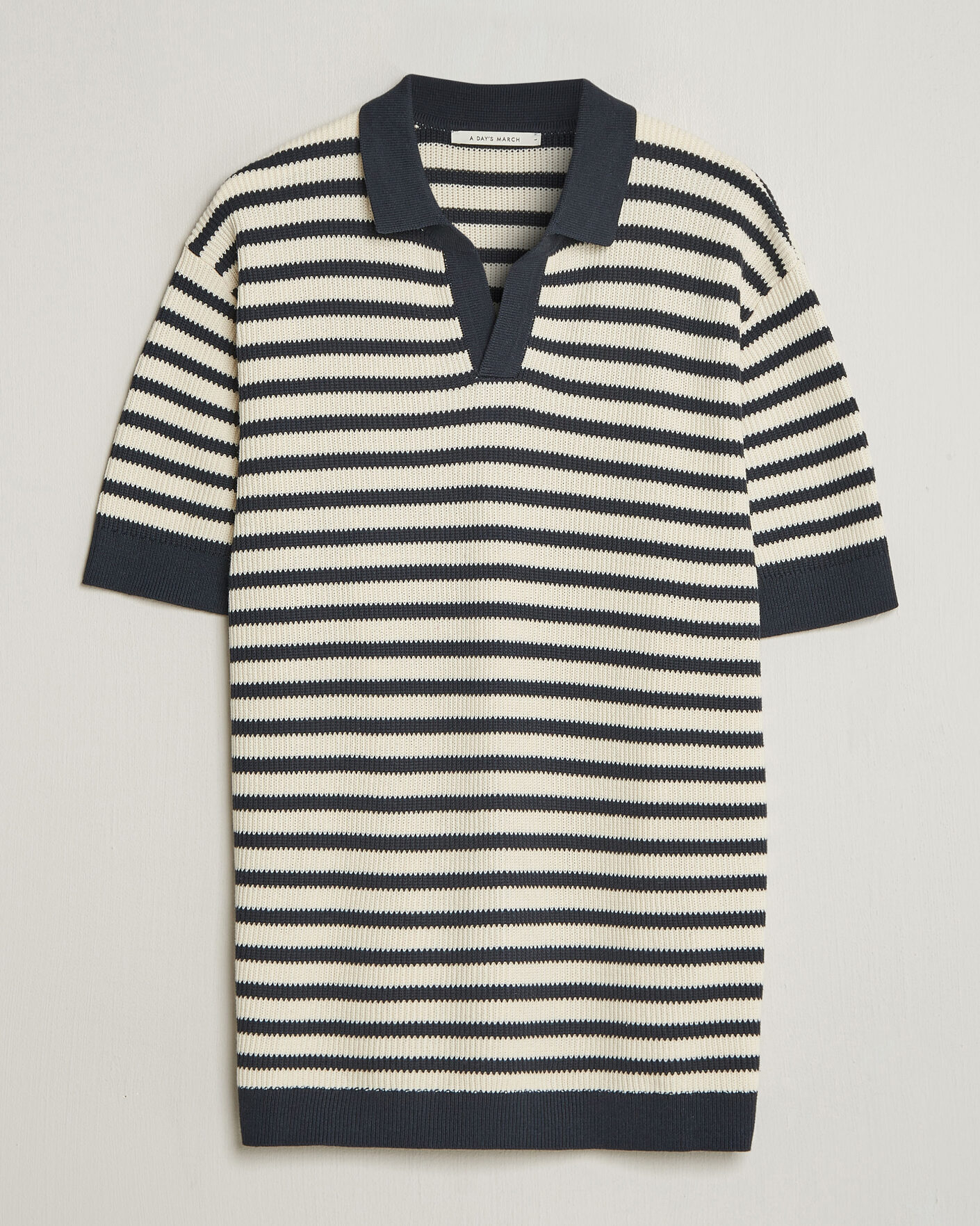 Men | Polo Shirts | A Day's March | Jeremy Striped Knitted Polo Off White/Navy