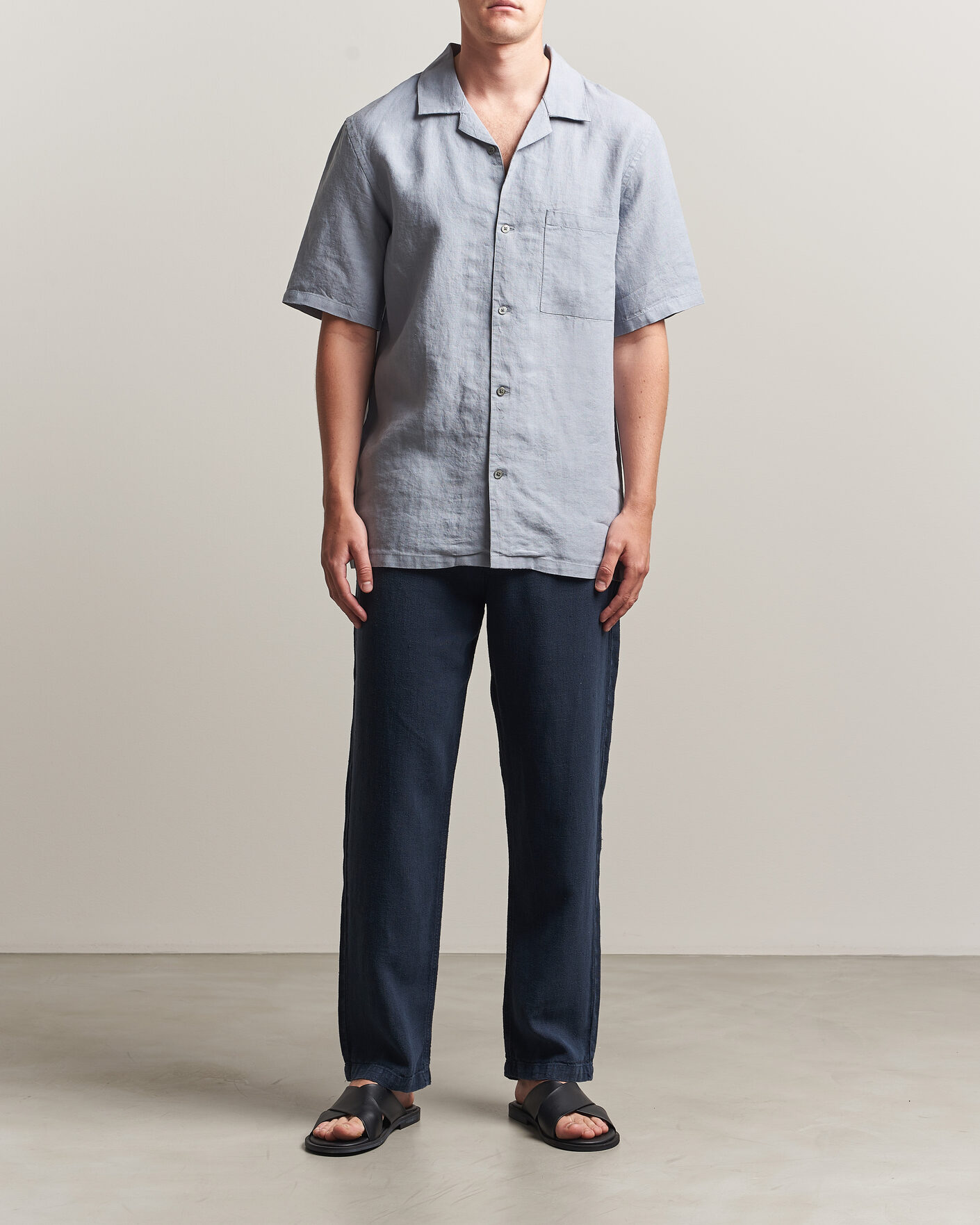 Men | Trousers | A Day's March | Redwood Linen Trousers Navy