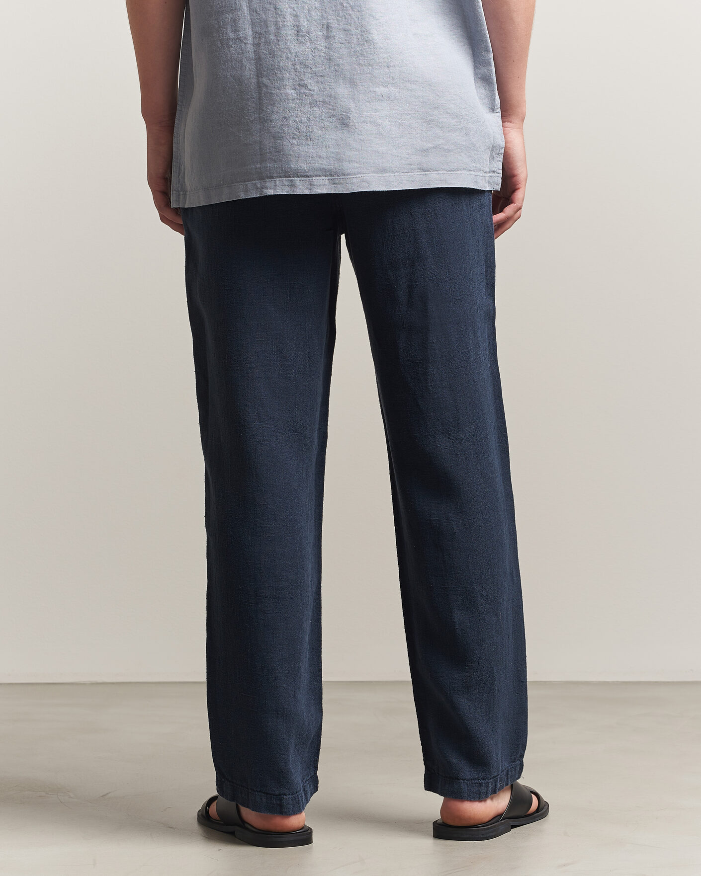 Men | Trousers | A Day's March | Redwood Linen Trousers Navy