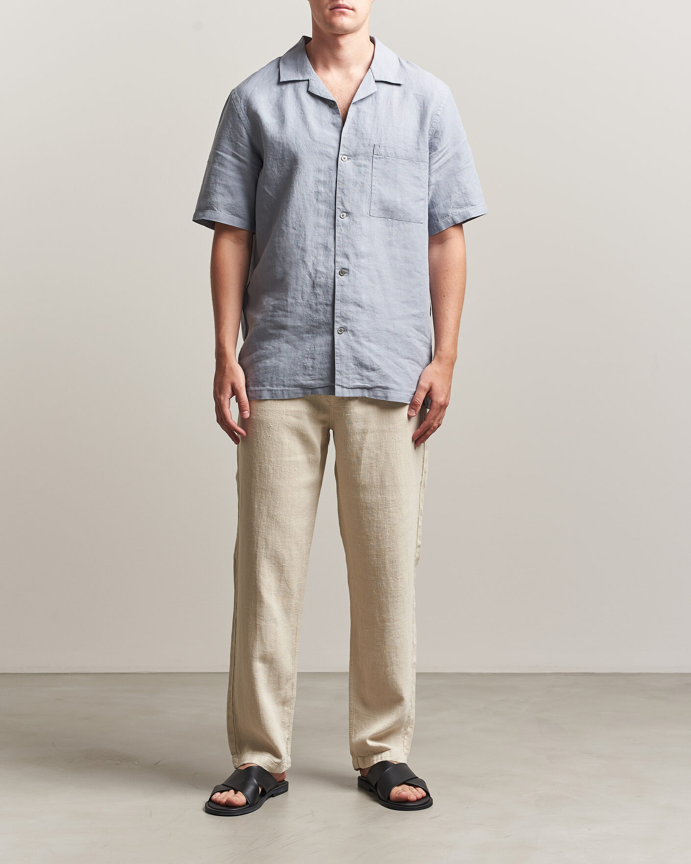 Men | Trousers | A Day's March | Redwood Linen Trousers Oyster