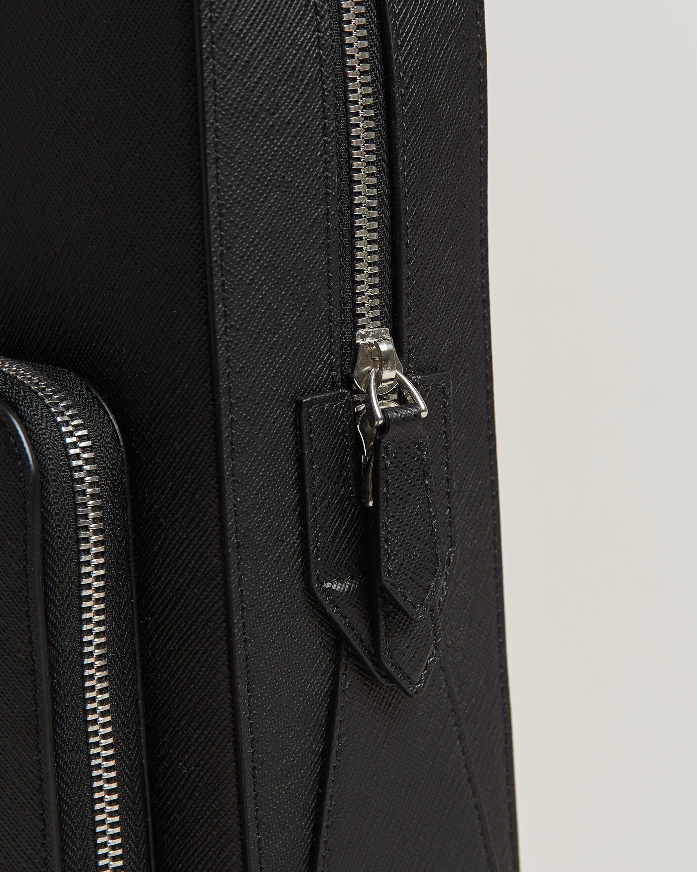 Men | Bags | Montblanc | Medium Sartorial Leather Briefcase with Pocket Black