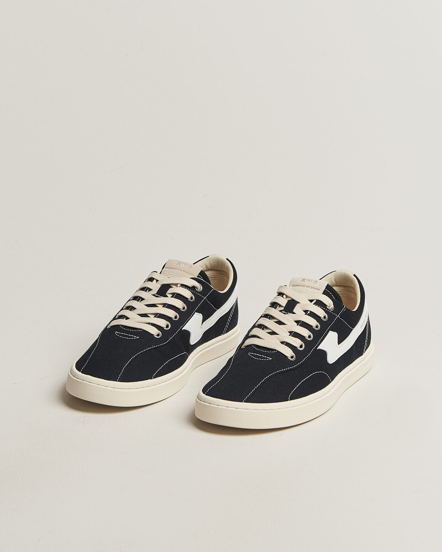 Men | Sneakers | Stepney Workers Club | Surma S-Strike Canvas Sneaker Black
