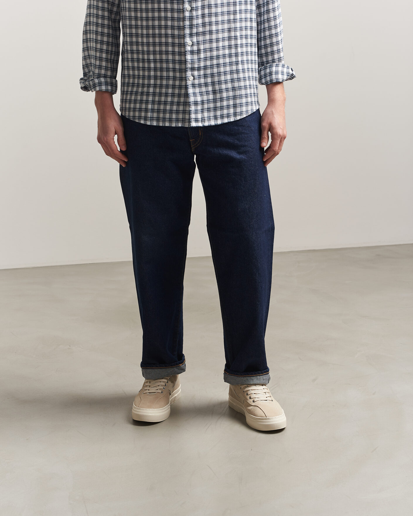 Men | Sneakers | Stepney Workers Club | Dellow S-Strike Cupsole Suede Sneaker Oat