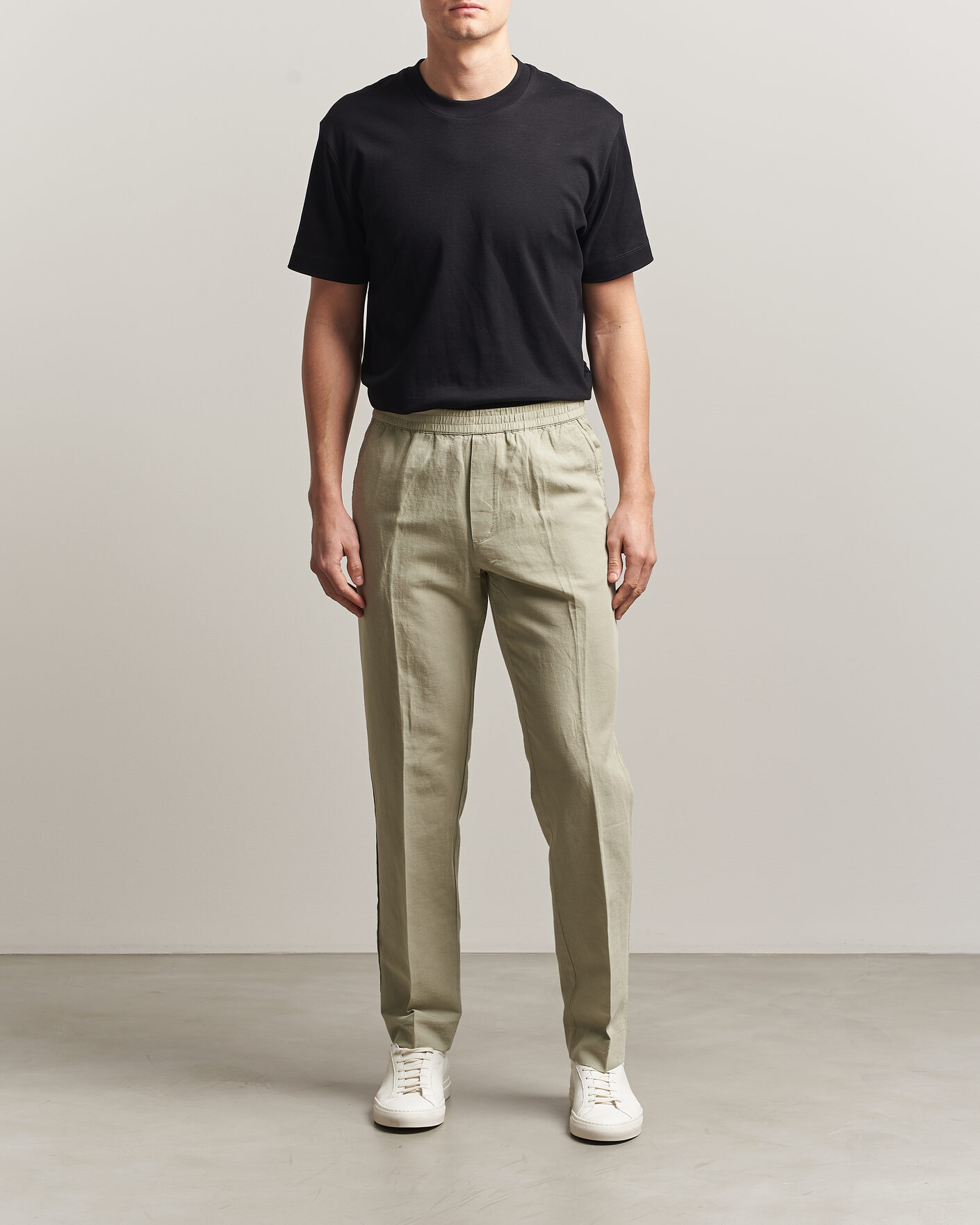 Men | Trousers | Filippa K | Theo Relaxed Linen/Cotton Drawstring Trousers Light Green