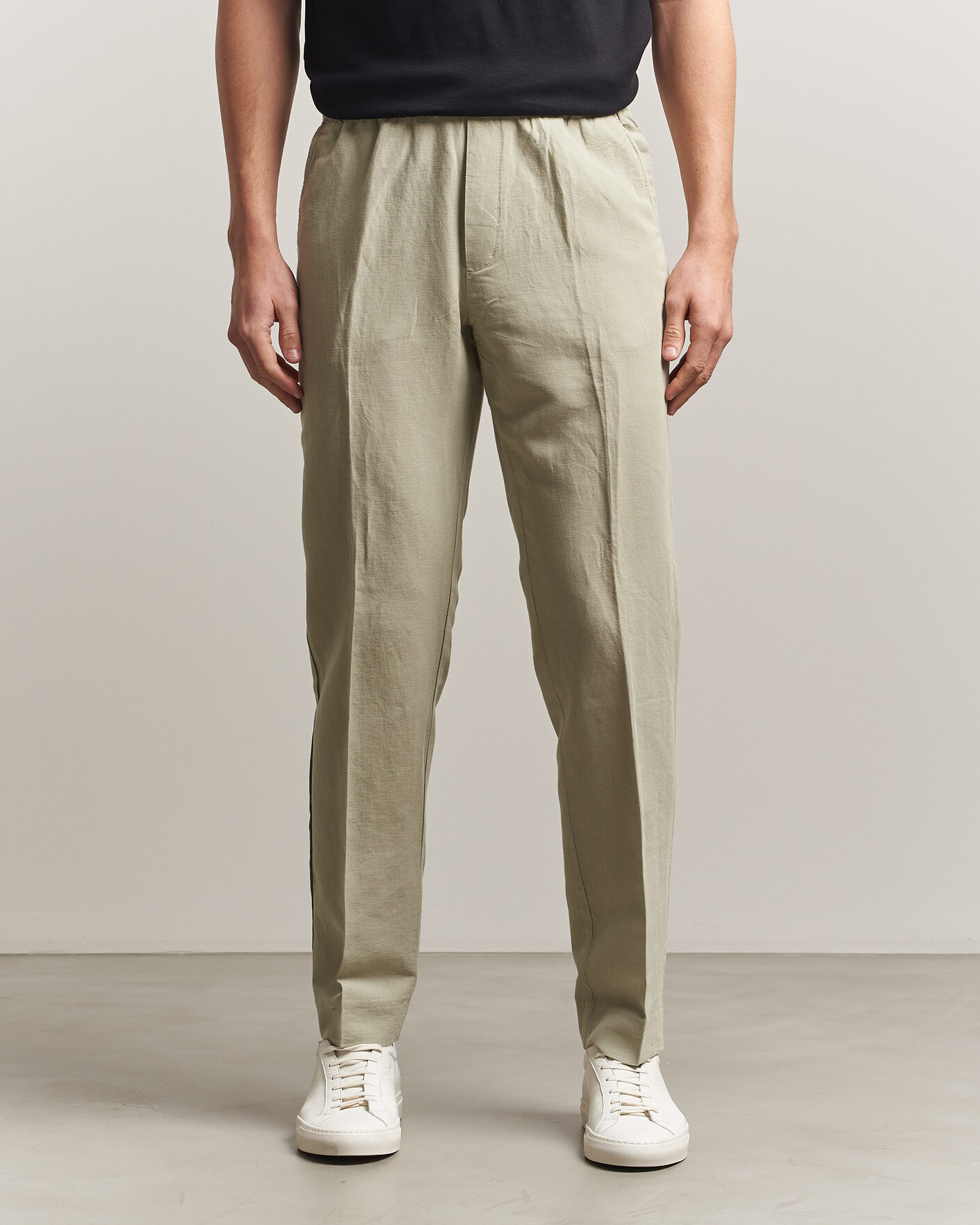 Men | Trousers | Filippa K | Theo Relaxed Linen/Cotton Drawstring Trousers Light Green