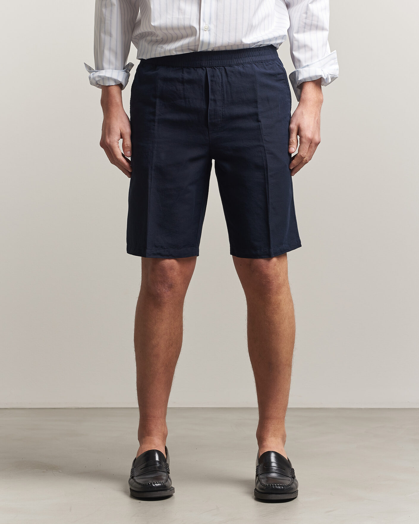 Men | Shorts | Filippa K | Theo Relaxed Linen/Cotton Drawstring Shorts Navy