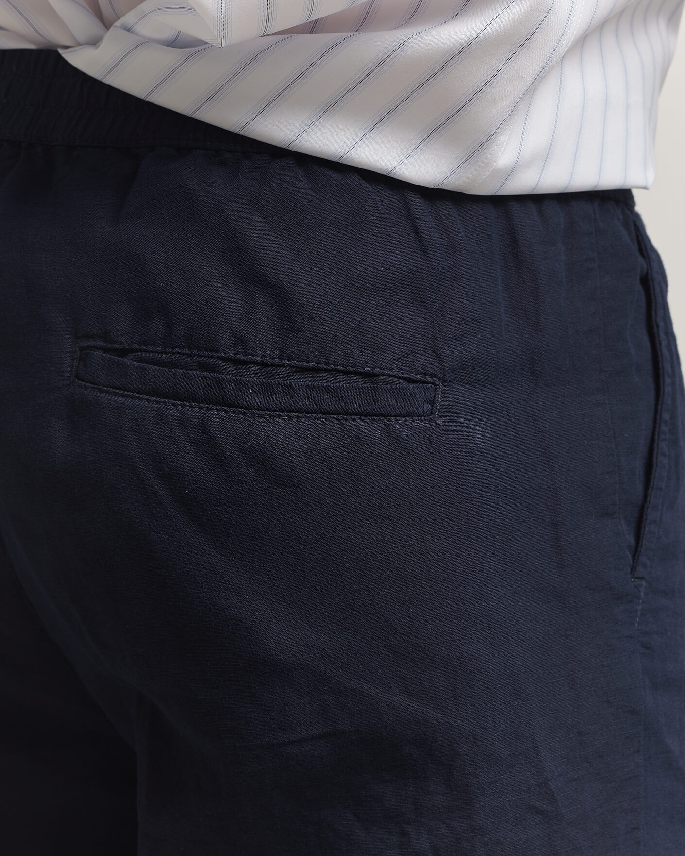 Men | Shorts | Filippa K | Theo Relaxed Linen/Cotton Drawstring Shorts Navy