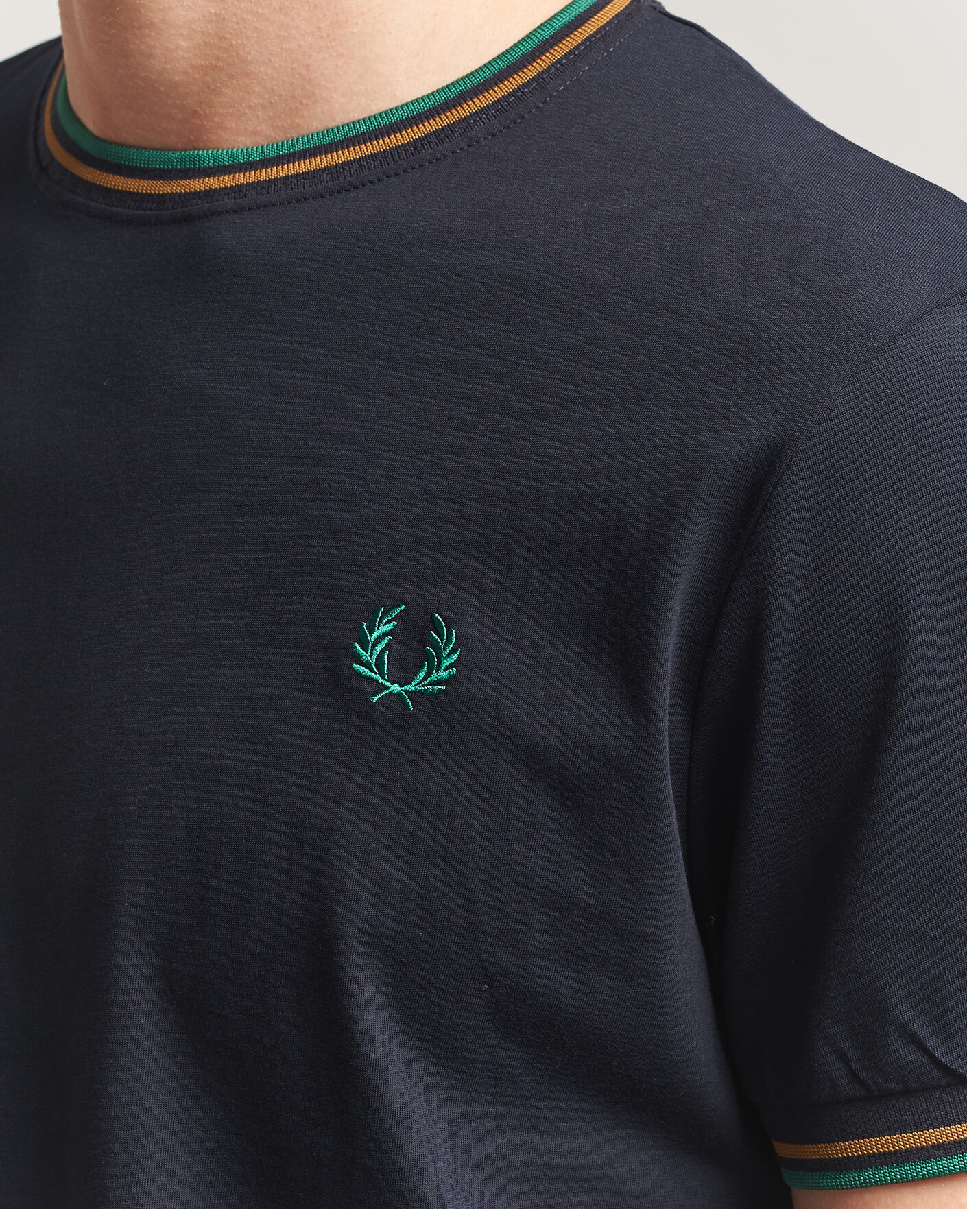Men | T-Shirts | Fred Perry | Twin Tipped T-Shirt Navy
