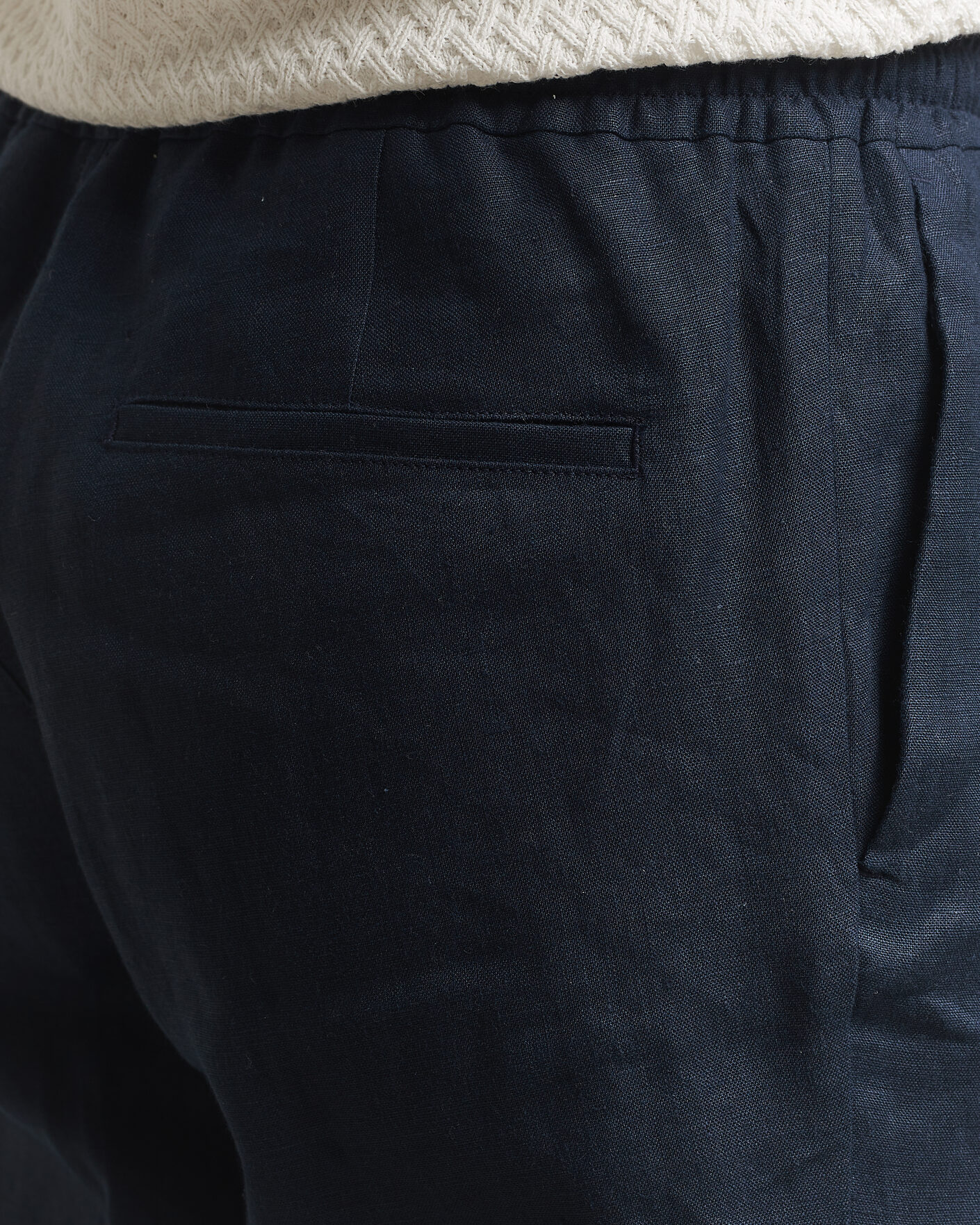 Men | Trousers | J.Lindeberg | Soren Drape Linen Pants Navy