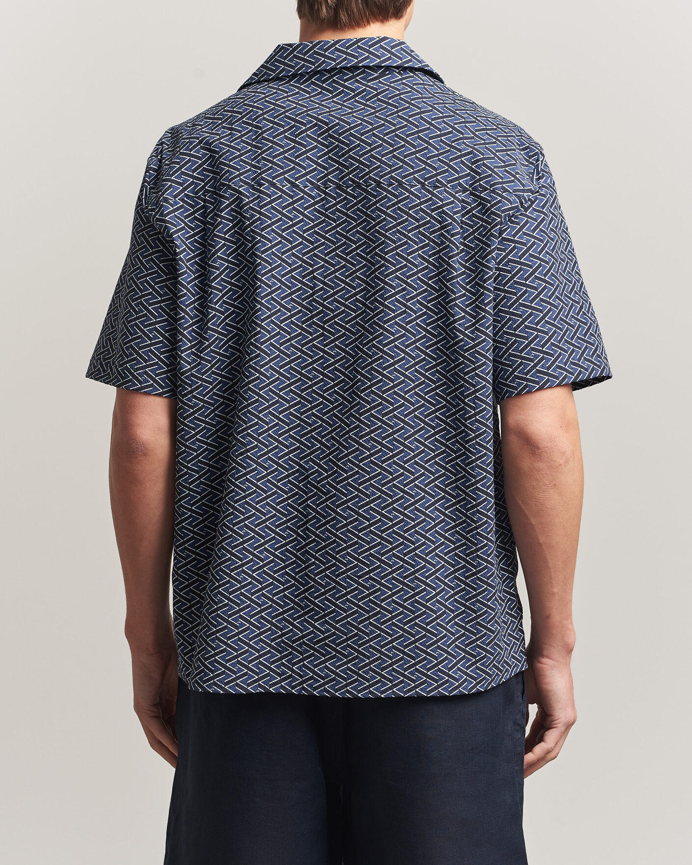 Men | Shirts | J.Lindeberg | Donso Geo Printed Resort Shirt Estate Navy