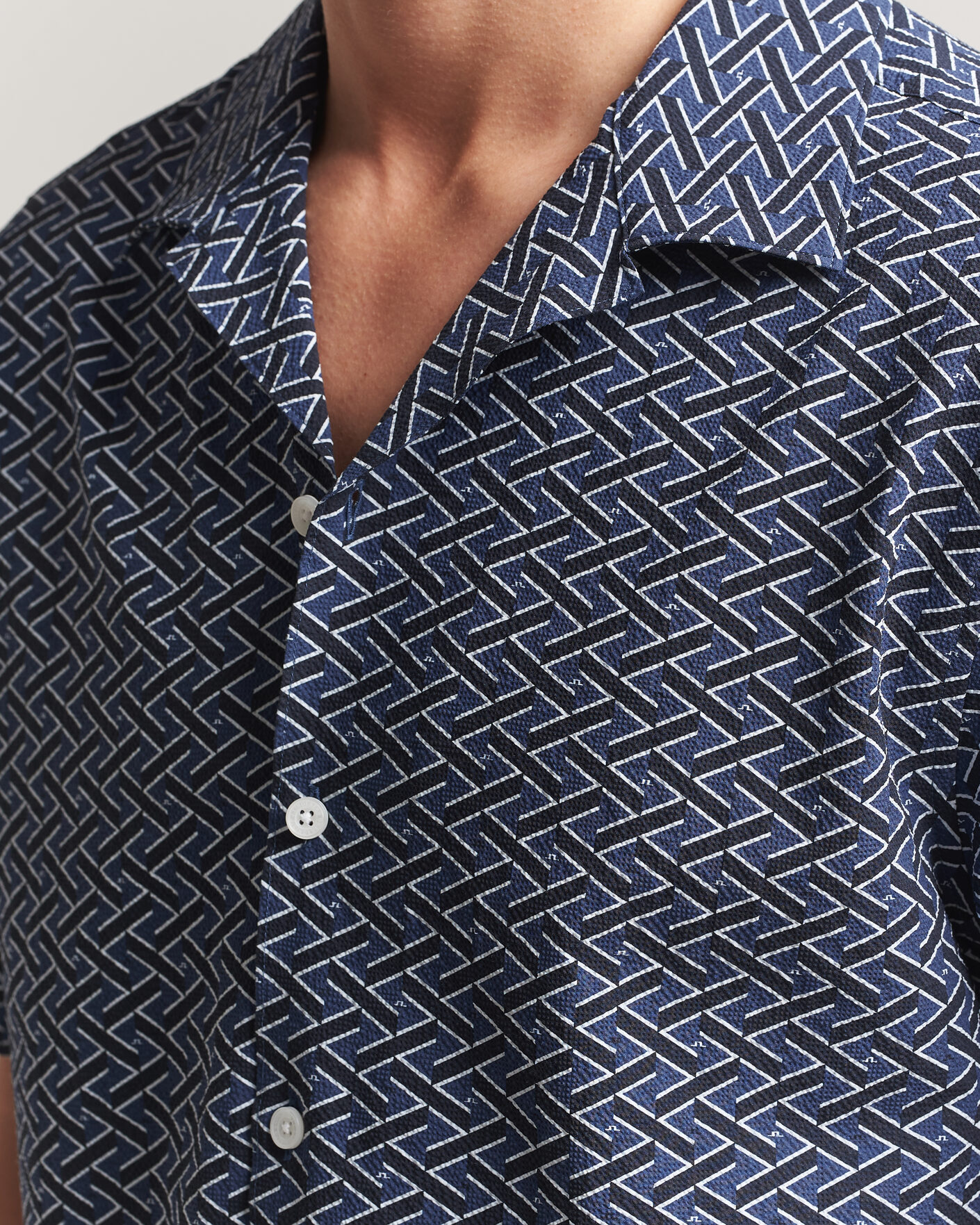 Men | Shirts | J.Lindeberg | Donso Geo Printed Resort Shirt Estate Navy