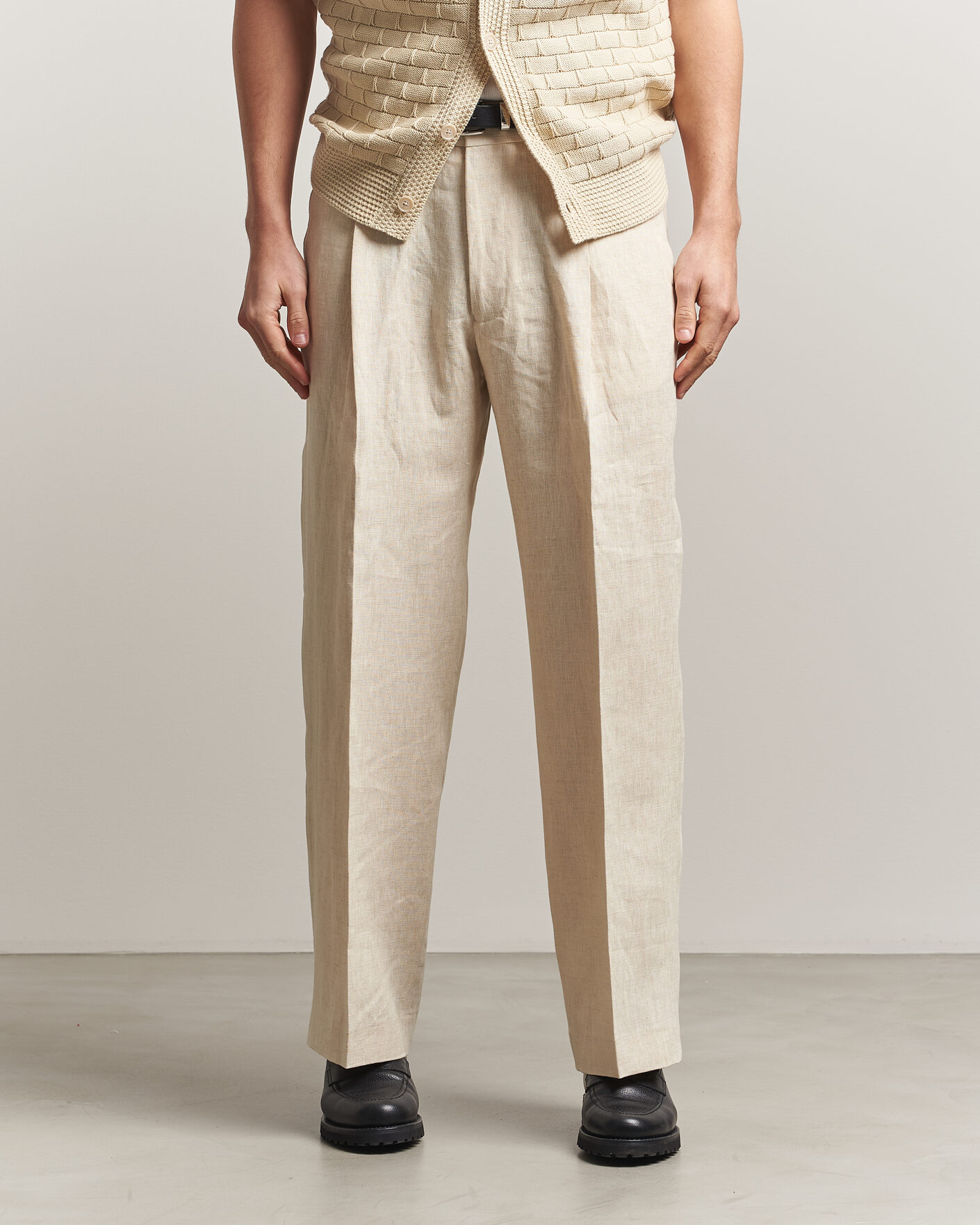 Men | Trousers | NN07 | Kay Relaxed Fit Linen Trousers Oat