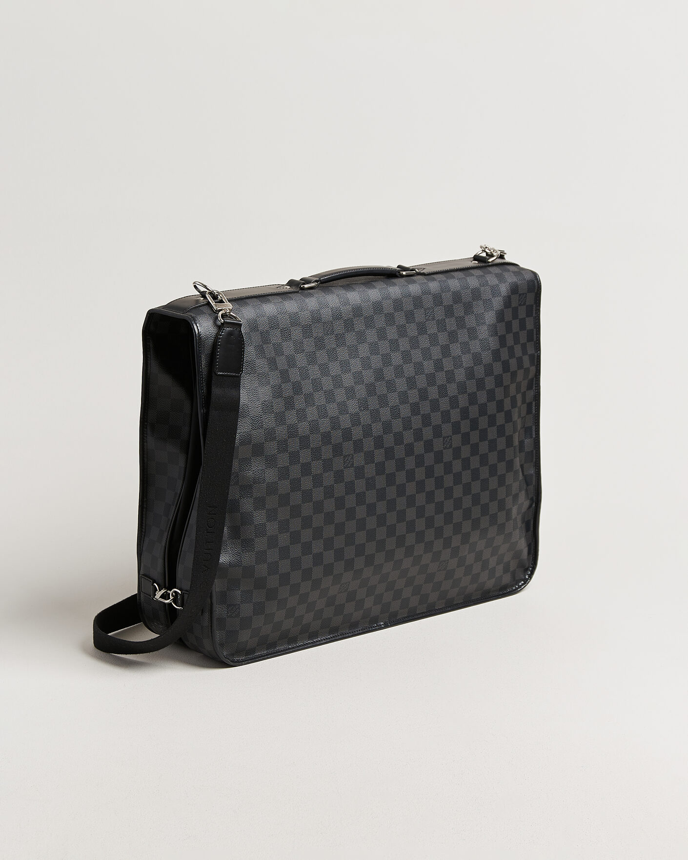 Men | Pre-Owned & Vintage Bags | Louis Vuitton Pre-Owned | Garment Case Damier Graphite