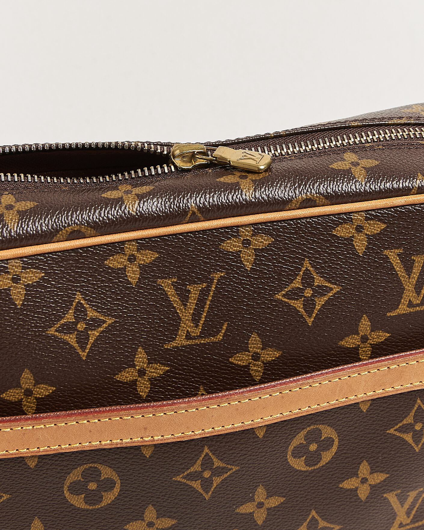 Men | Pre-Owned & Vintage Bags | Louis Vuitton Pre-Owned | Trocadero 27 Bag Monogram
