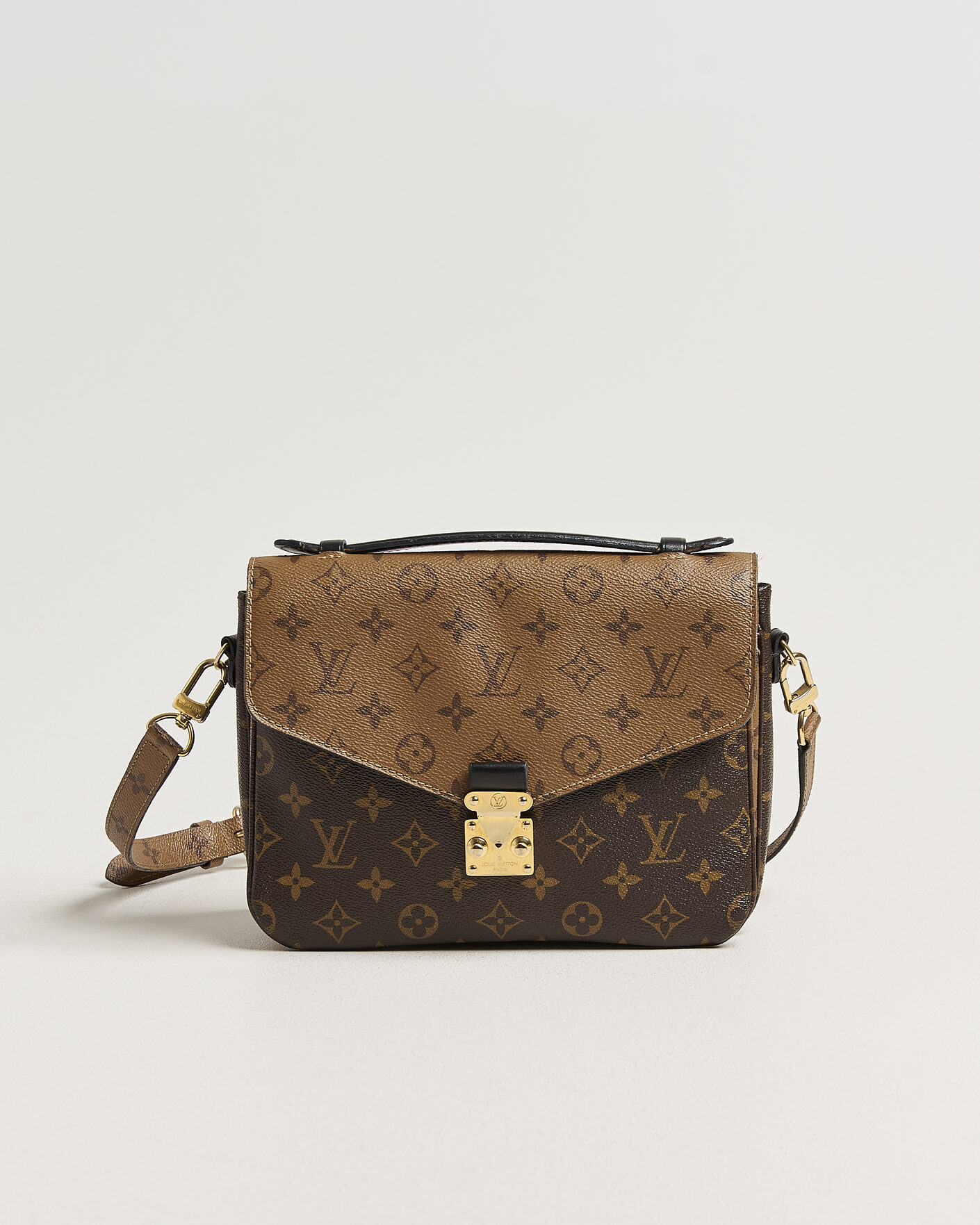 Men | Pre-Owned & Vintage Bags | Louis Vuitton Pre-Owned | Pochette Métis Reverse Monogram
