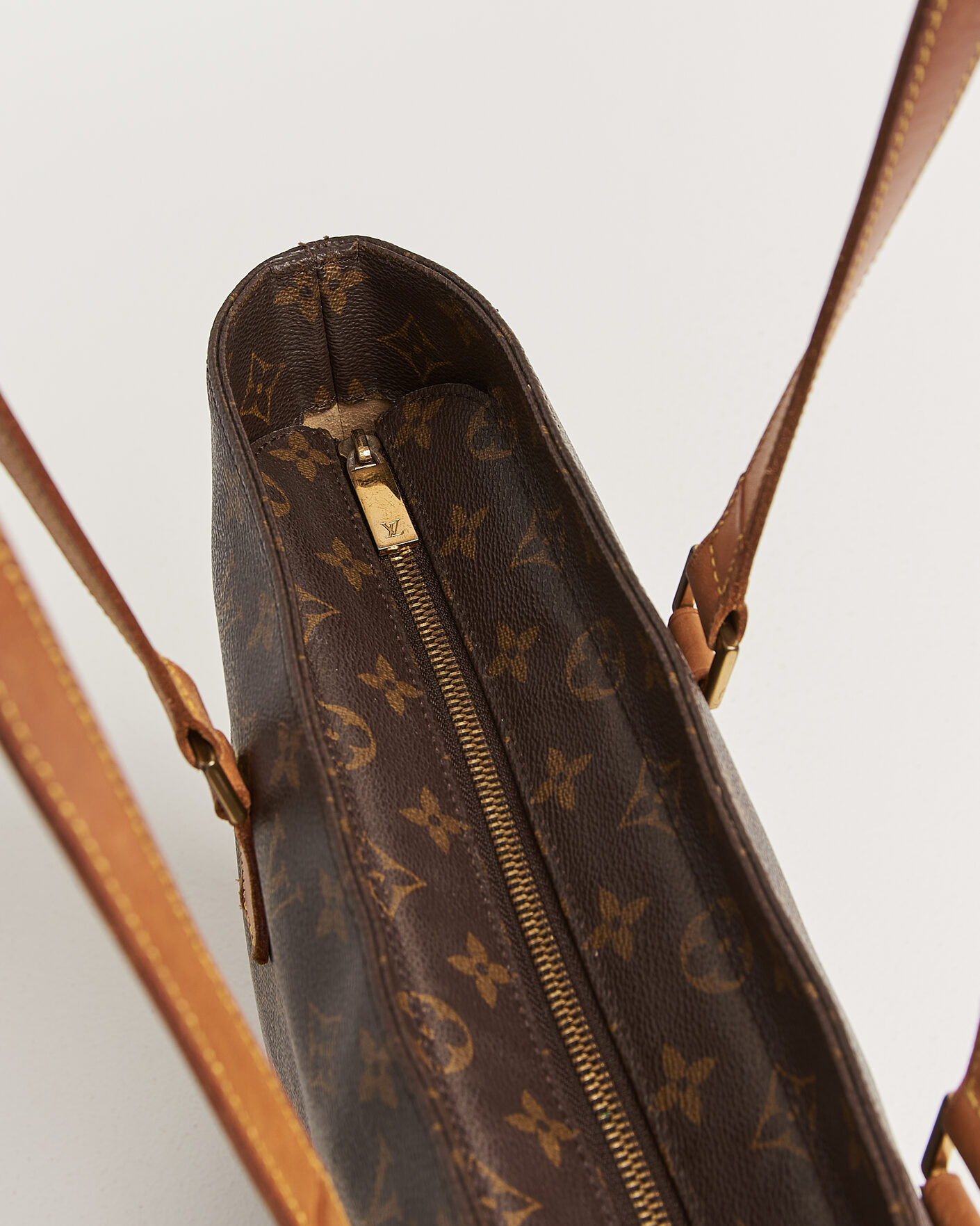Men | Pre-Owned & Vintage Bags | Louis Vuitton Pre-Owned | Luco Bag Monogram