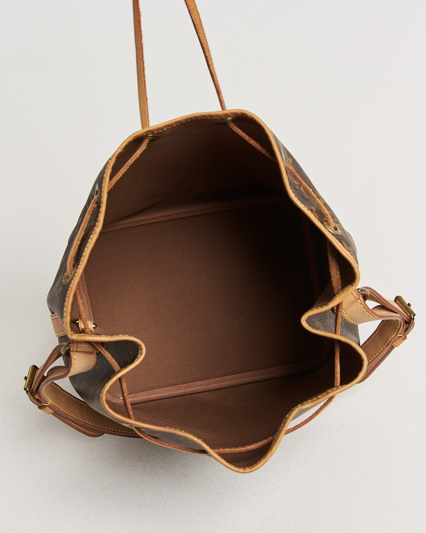 Men | Pre-Owned & Vintage Bags | Louis Vuitton Pre-Owned | Petit Noé Monogram