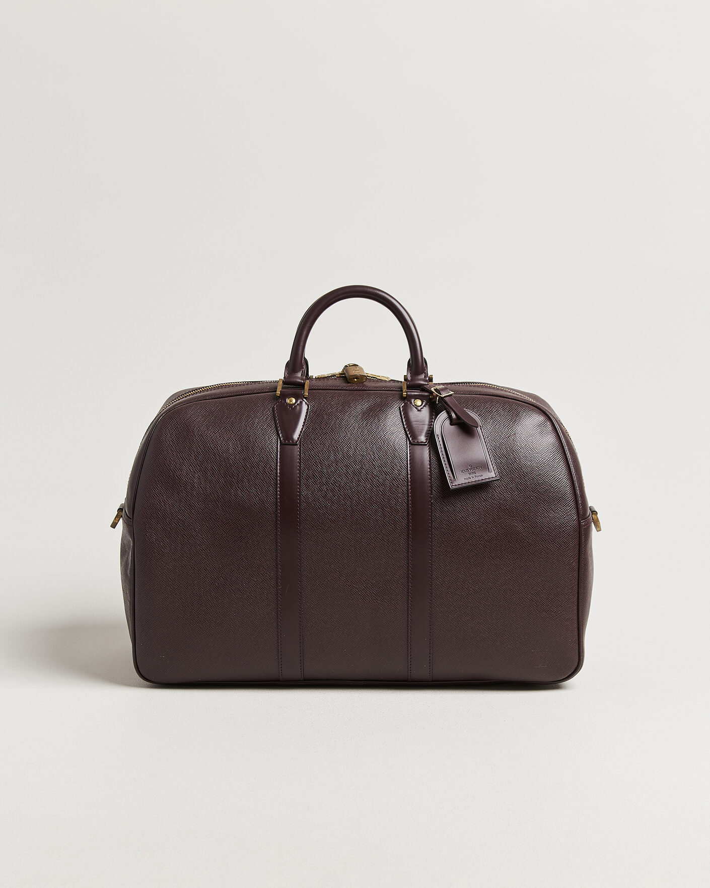 Men | Pre-Owned & Vintage Bags | Louis Vuitton Pre-Owned | Taiga Kendall Weekend Bag PM Burgundy
