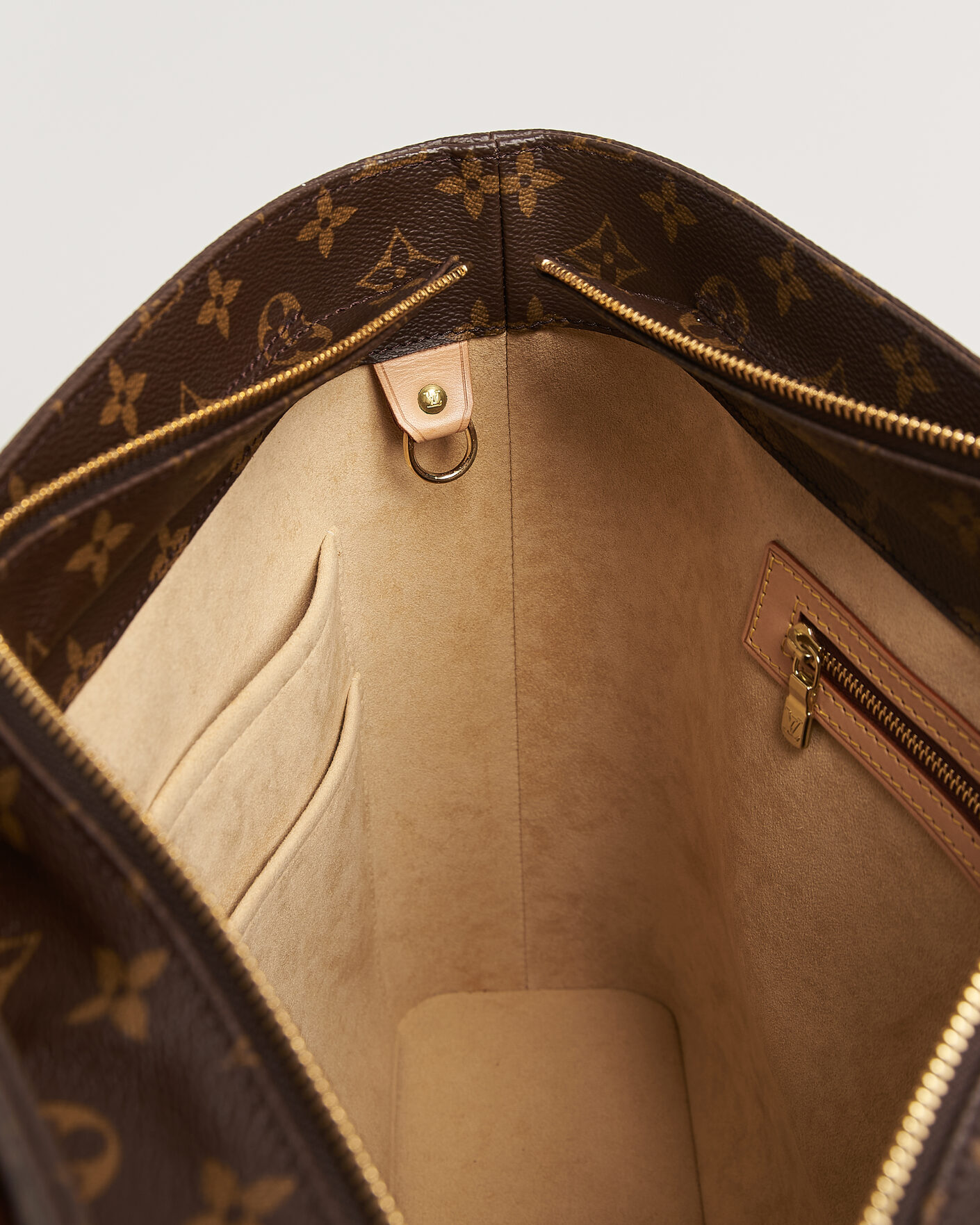Men | Pre-Owned & Vintage Bags | Louis Vuitton Pre-Owned | Luco Bag Monogram